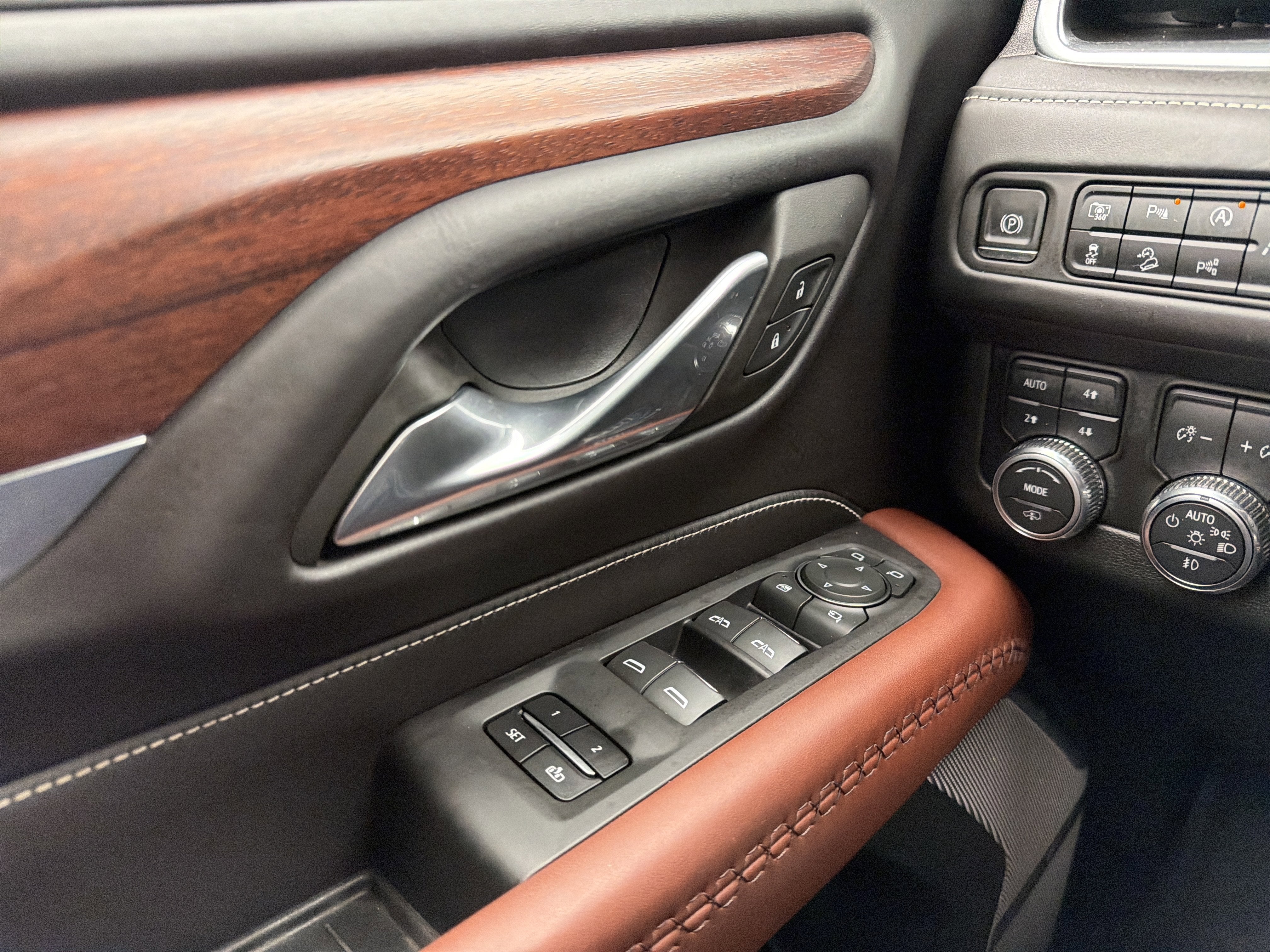 2023 GMC Yukon Denali Ultimate