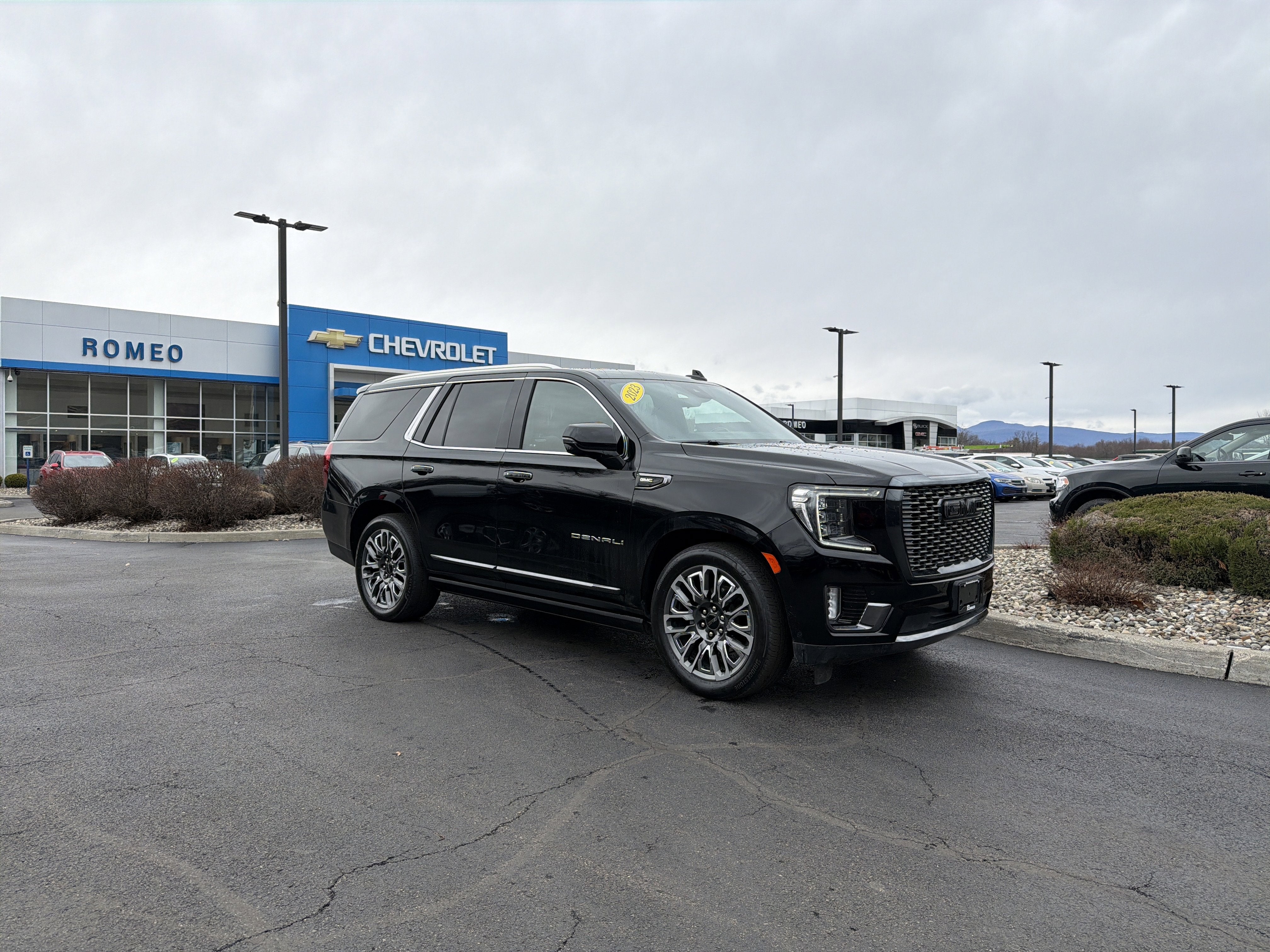 2023 GMC Yukon Denali Ultimate