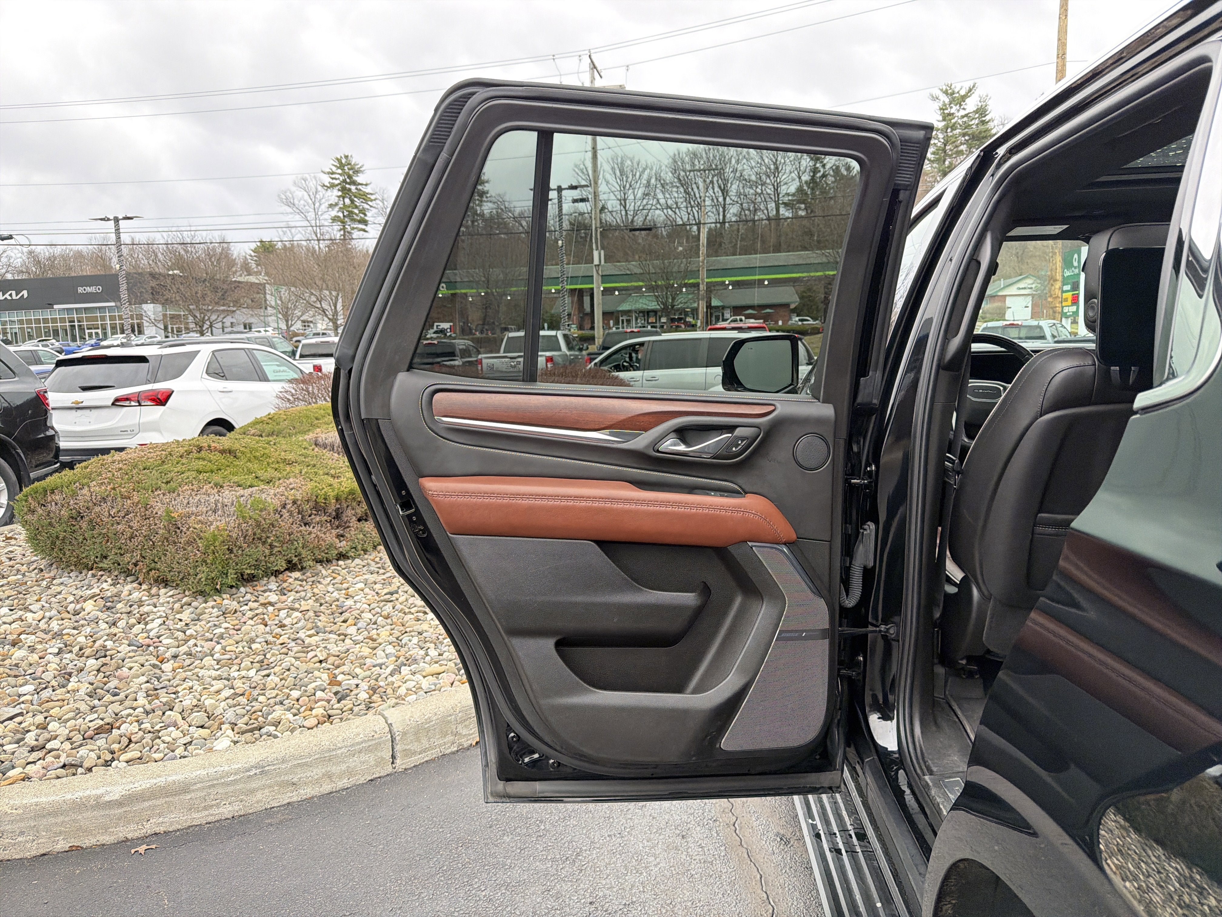 2023 GMC Yukon Denali Ultimate