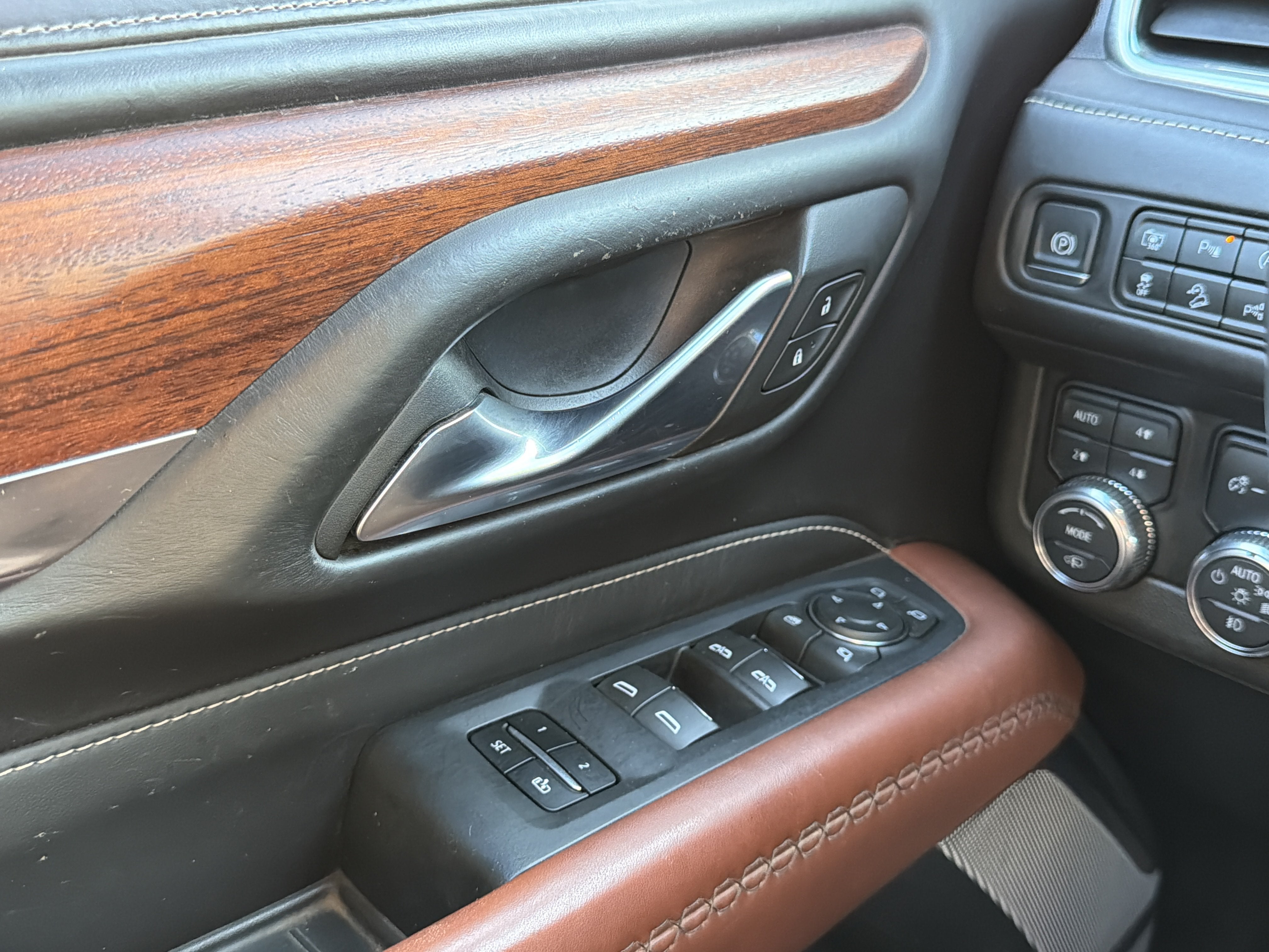 2023 GMC Yukon Denali Ultimate