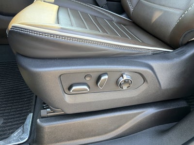 2025 GMC Yukon Denali Ultimate