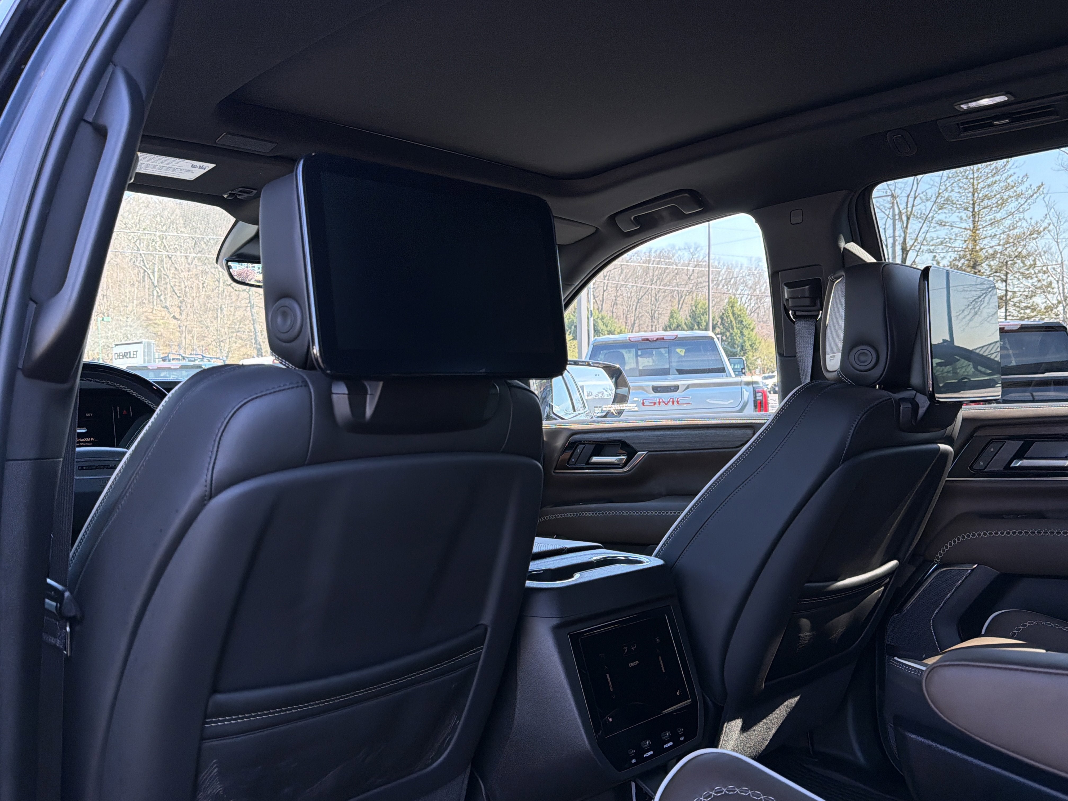 2025 GMC Yukon Denali Ultimate