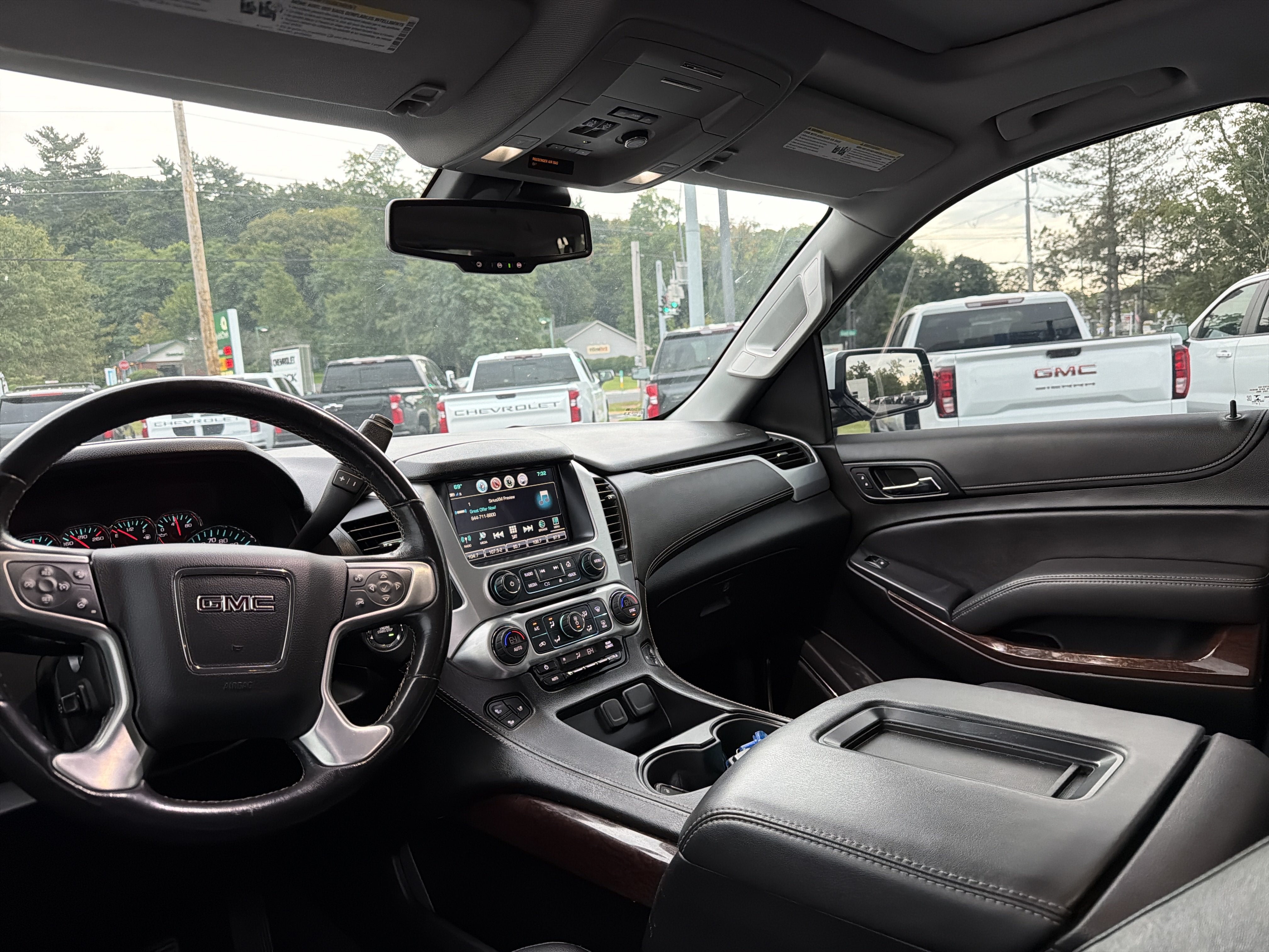 2020 GMC Yukon XL SLT