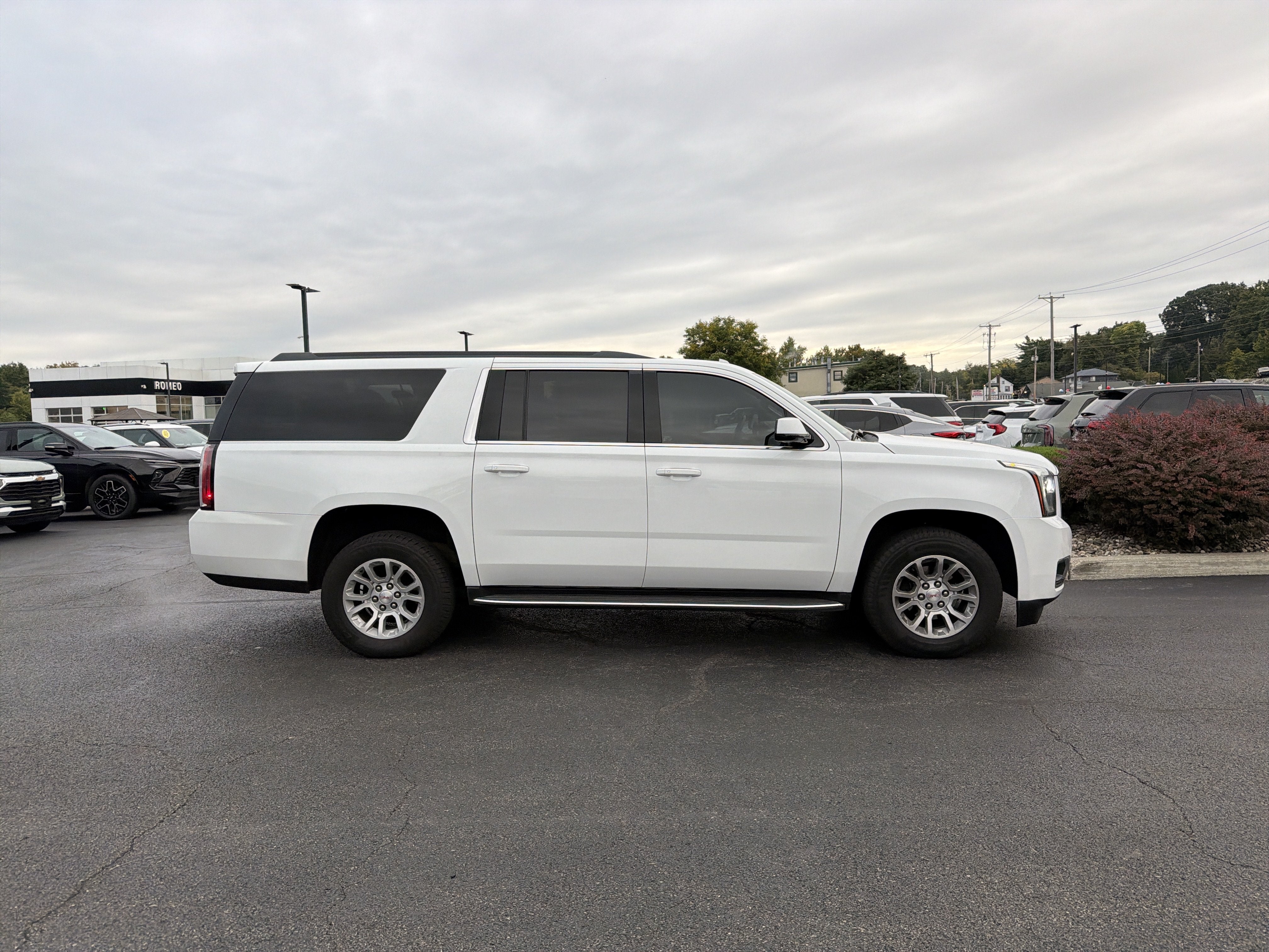 2020 GMC Yukon XL SLT