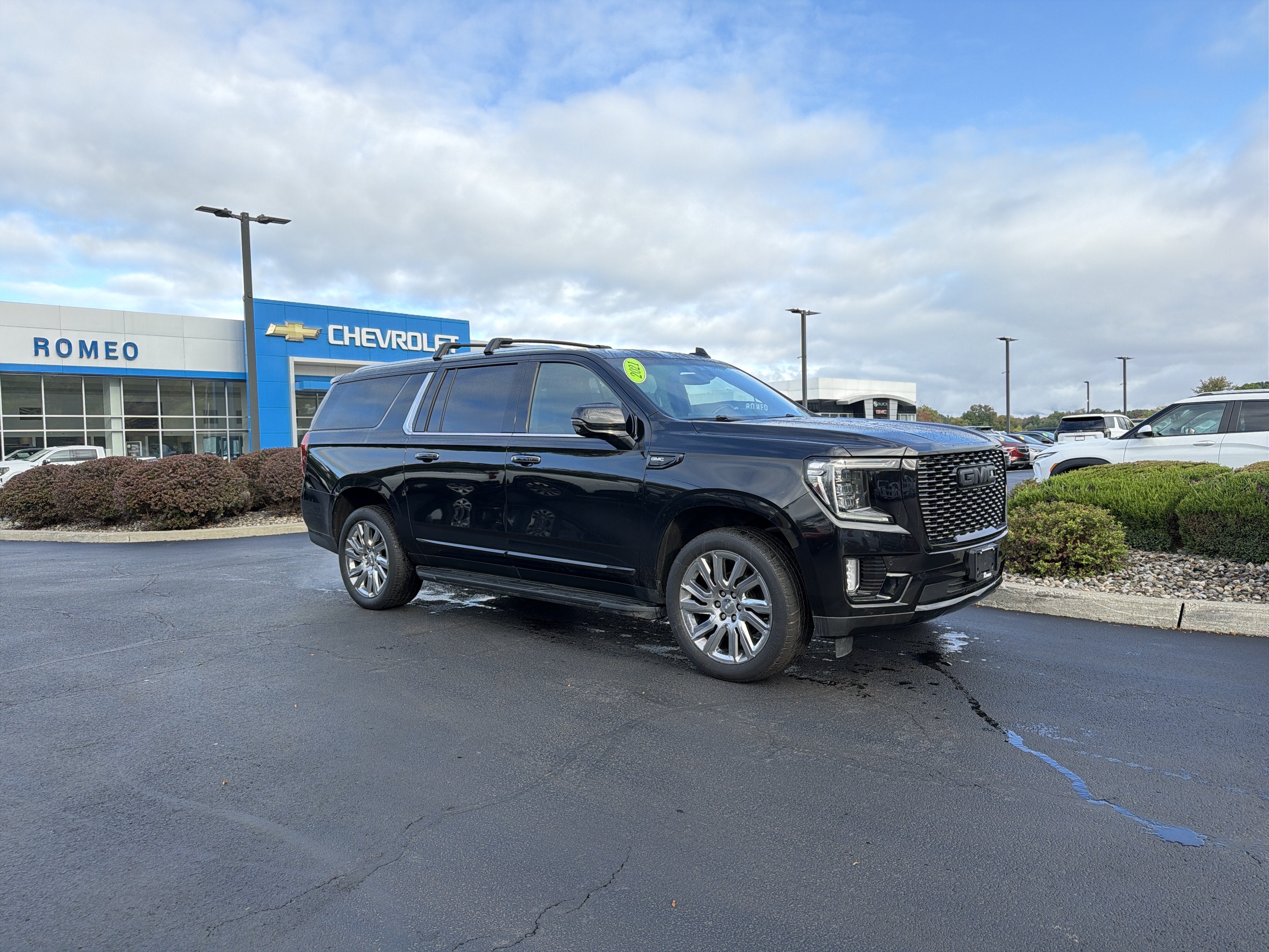 2021 GMC Yukon XL SLT