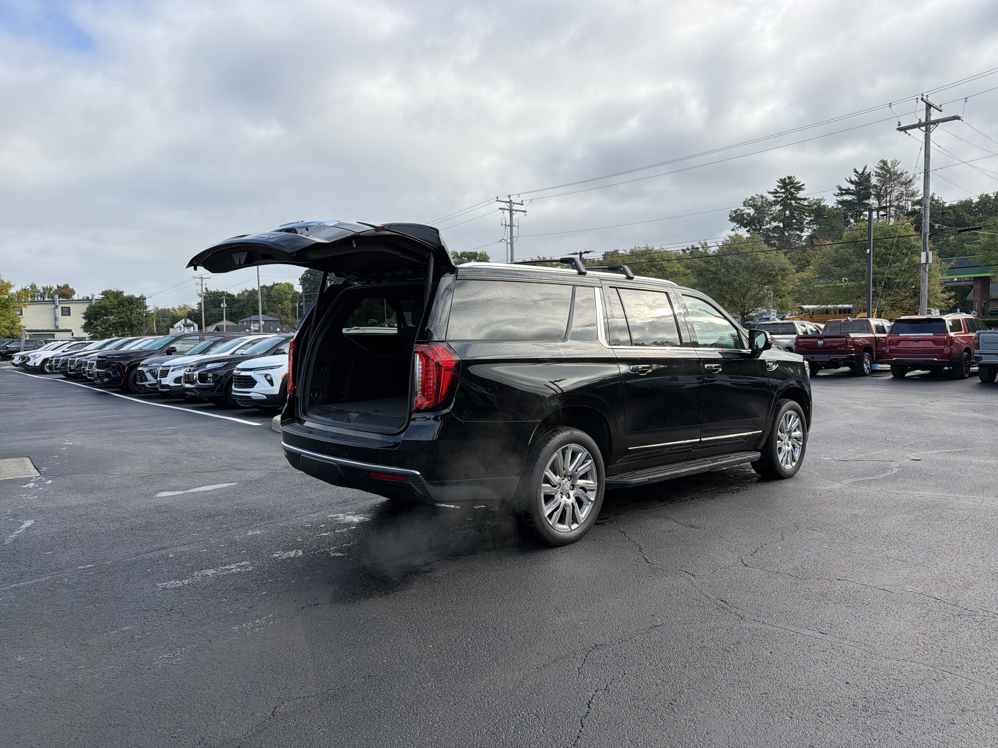 2021 GMC Yukon XL SLT