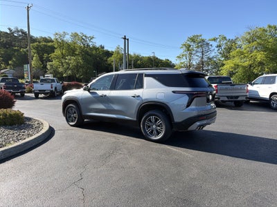 2024 Chevrolet Traverse LT