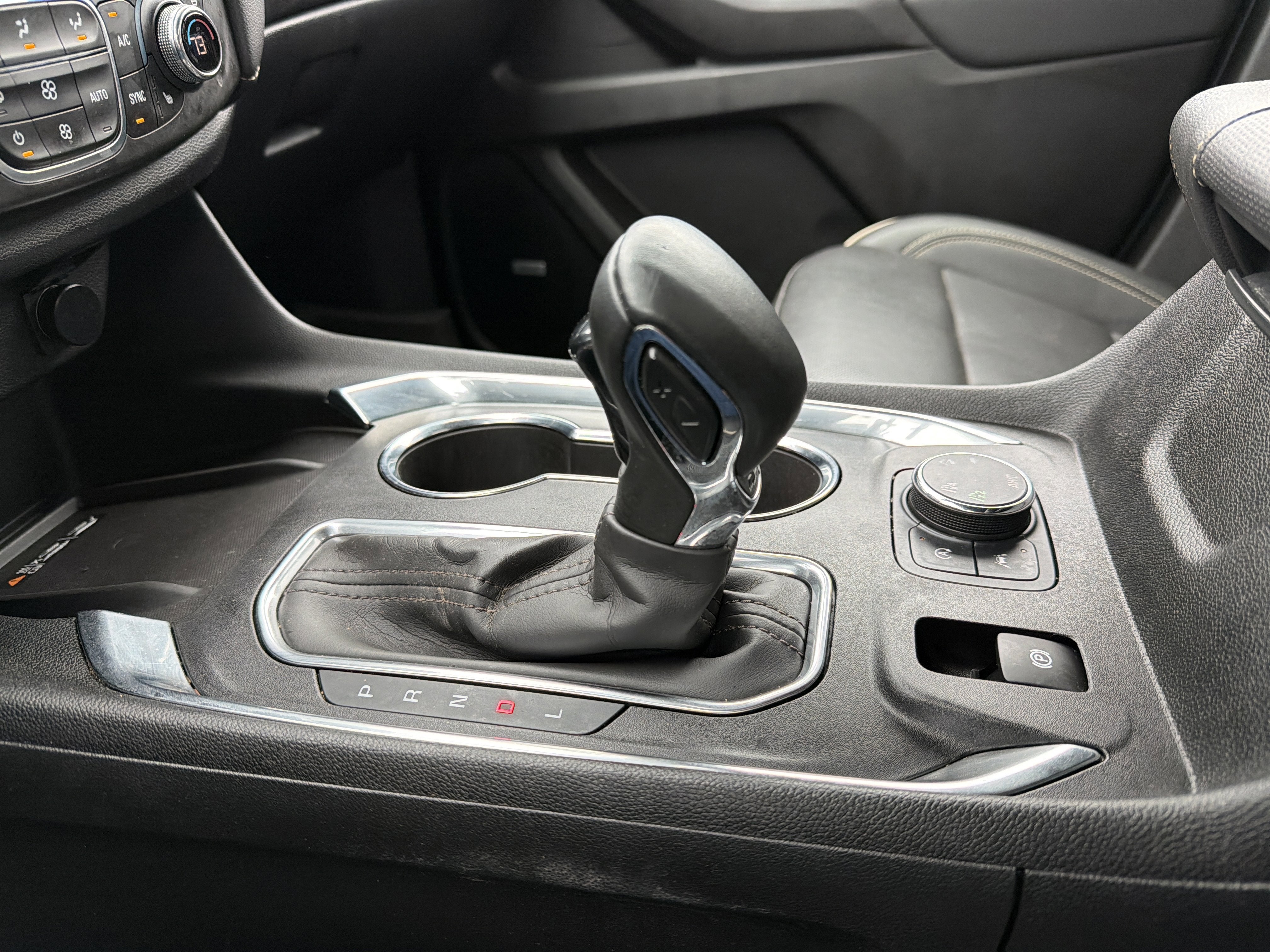 2024 Chevrolet Traverse Limited Premier