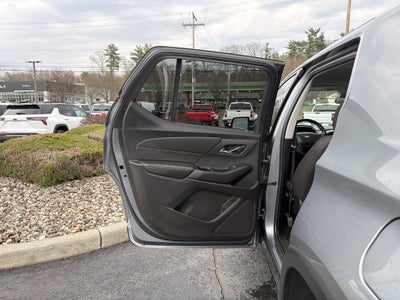 2018 Chevrolet Traverse LT Cloth