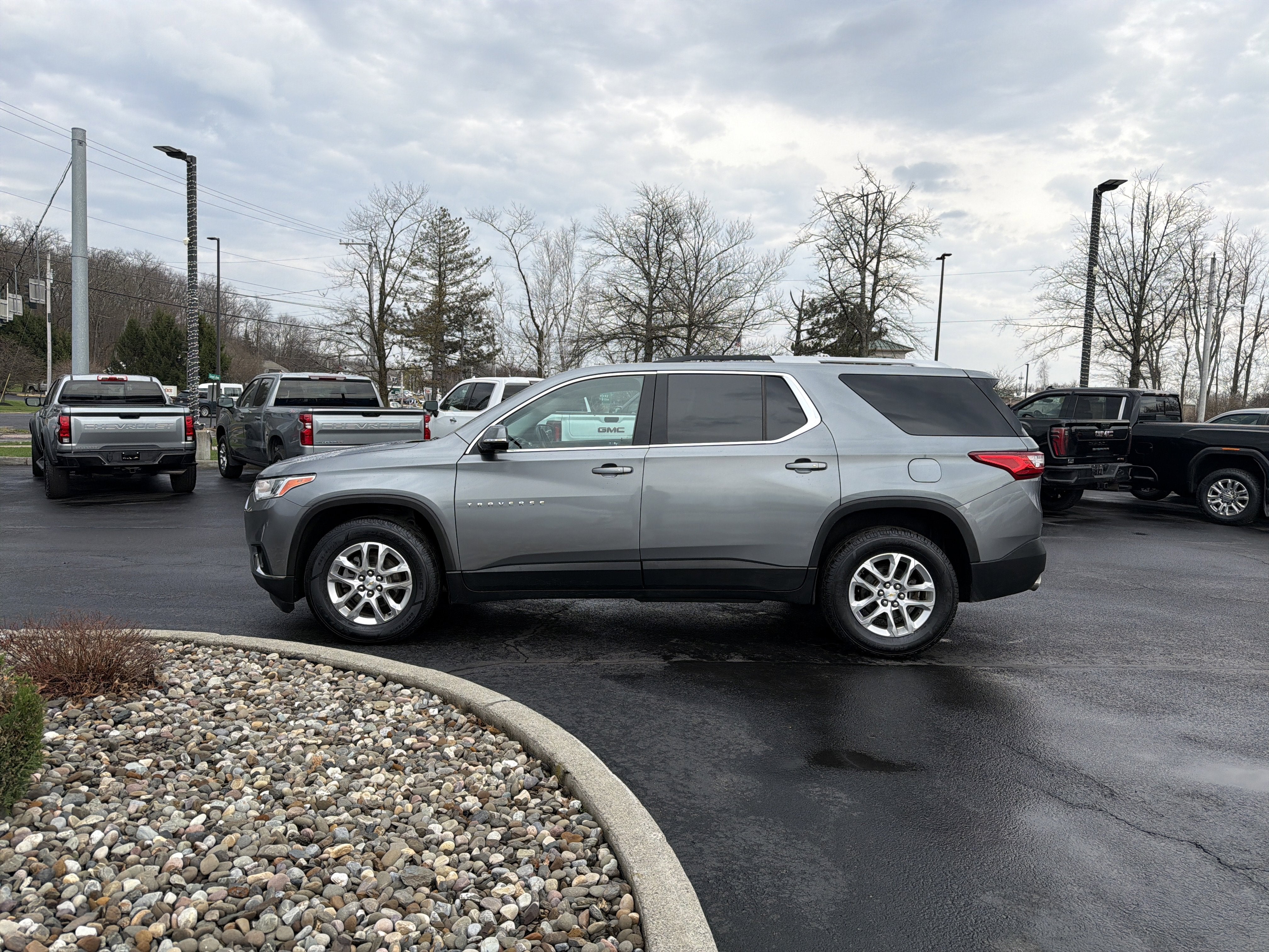 2018 Chevrolet Traverse LT Cloth