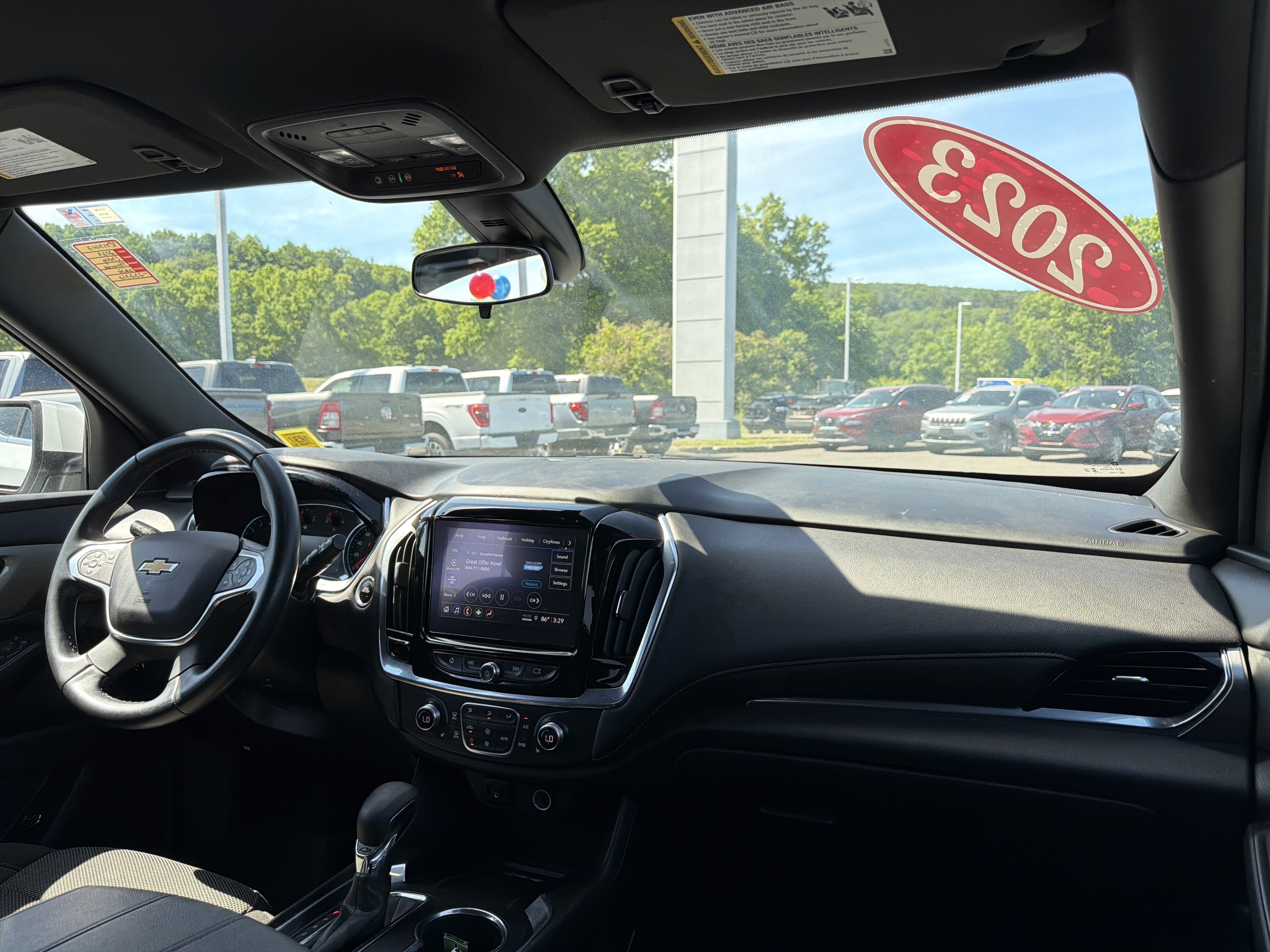 2023 Chevrolet Traverse LT Cloth