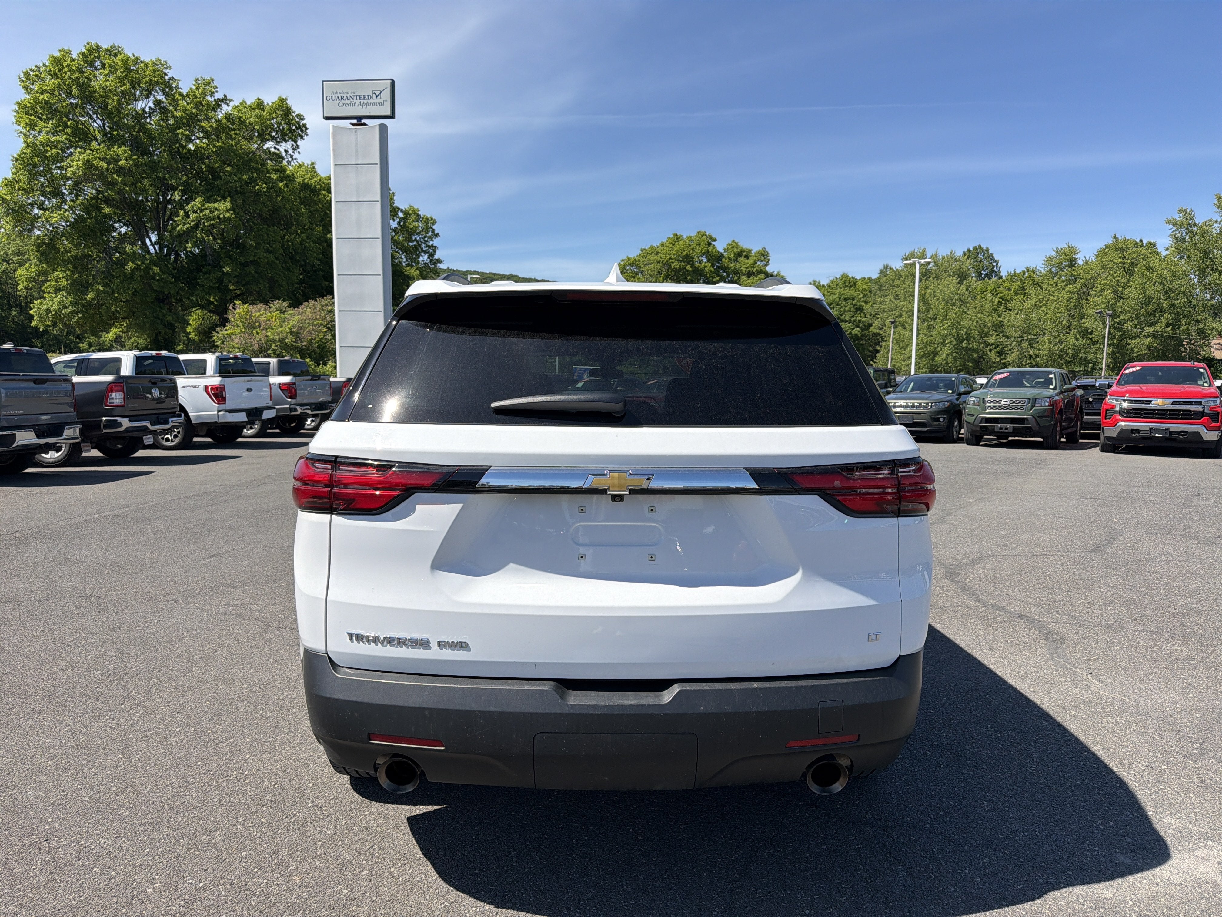 2023 Chevrolet Traverse LT Cloth