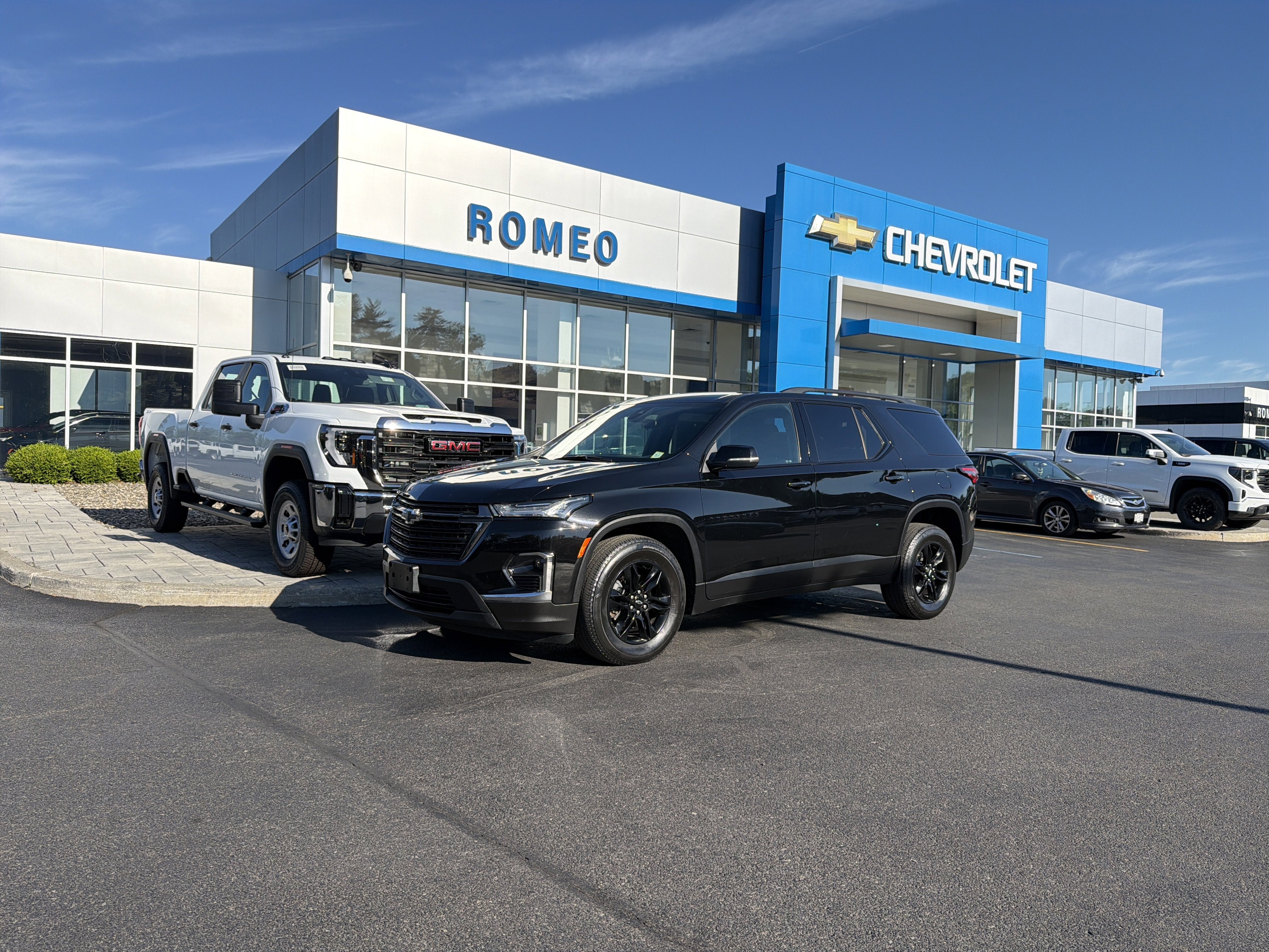 2023 Chevrolet Traverse LT Cloth