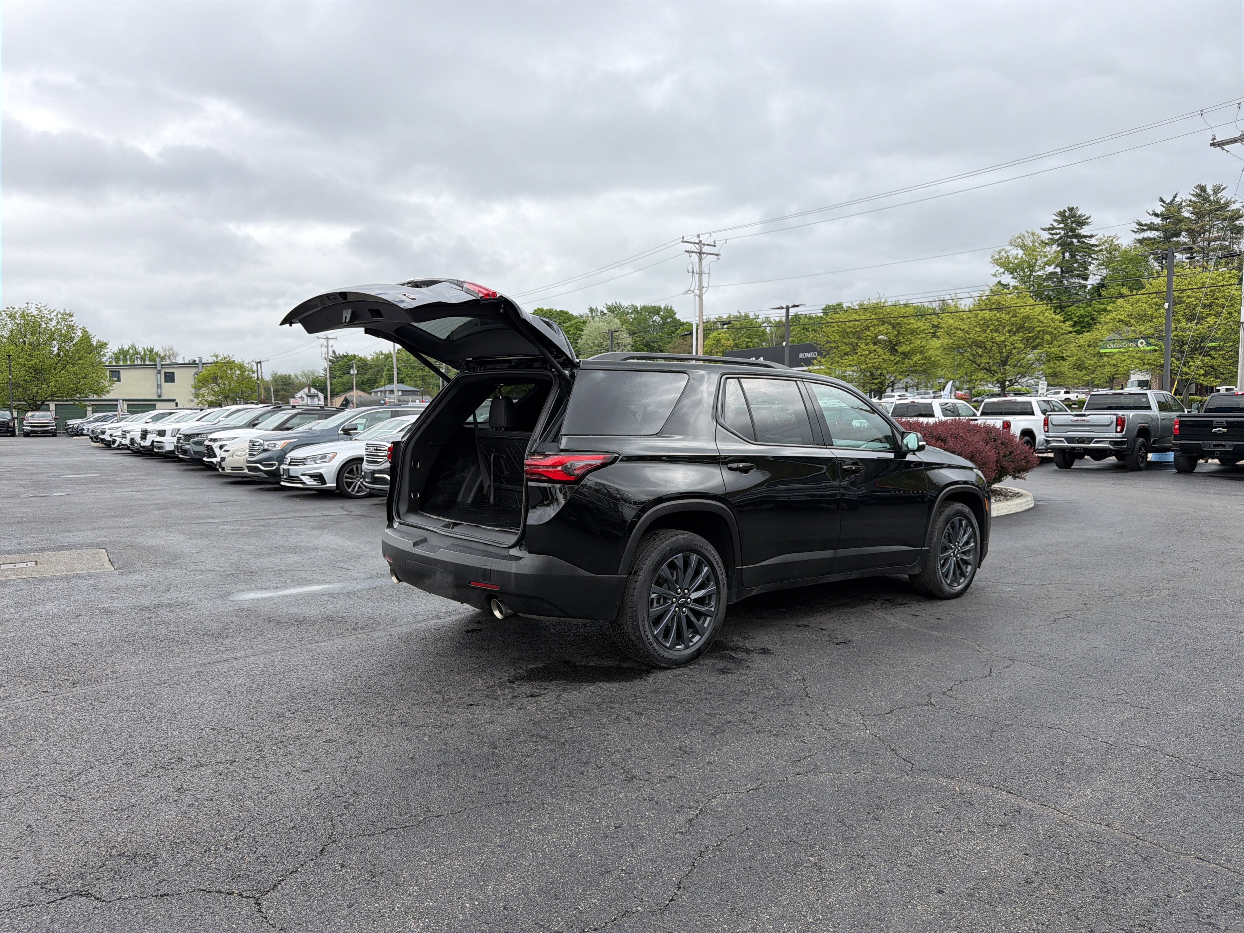 2023 Chevrolet Traverse RS