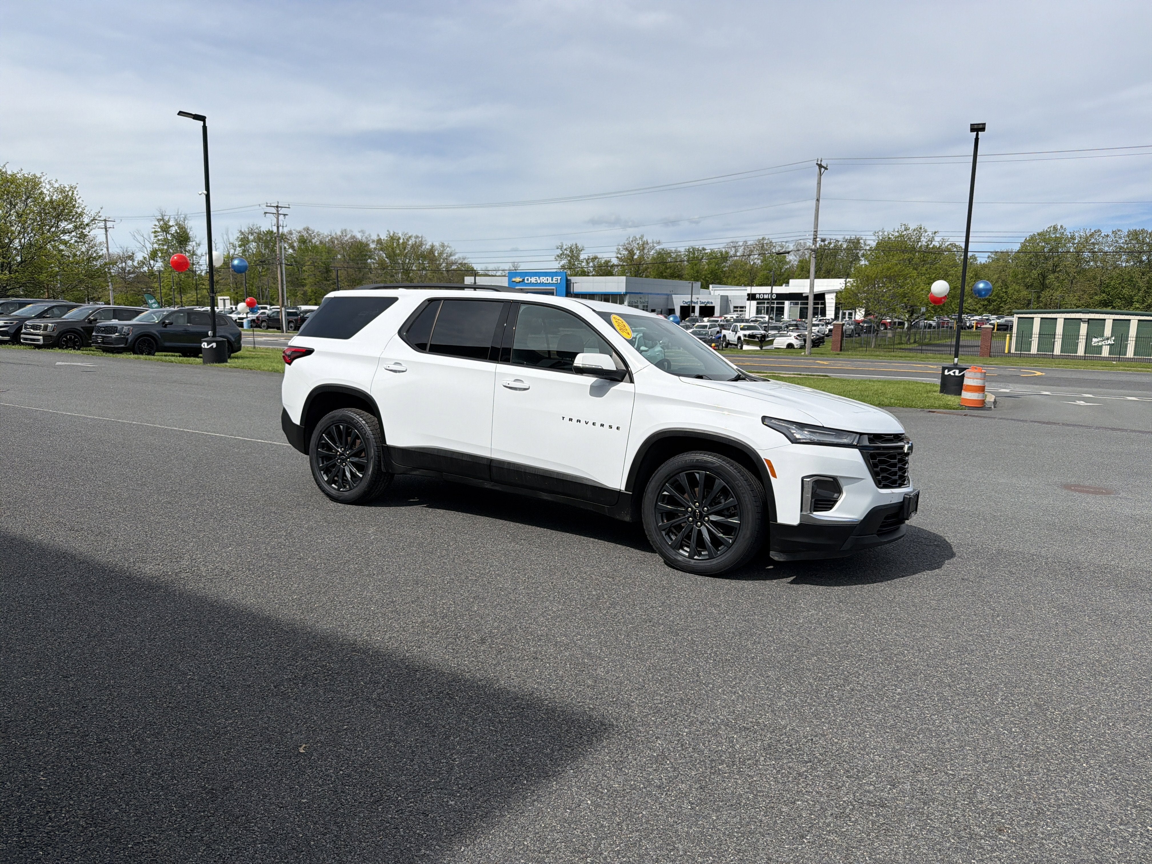 2023 Chevrolet Traverse RS