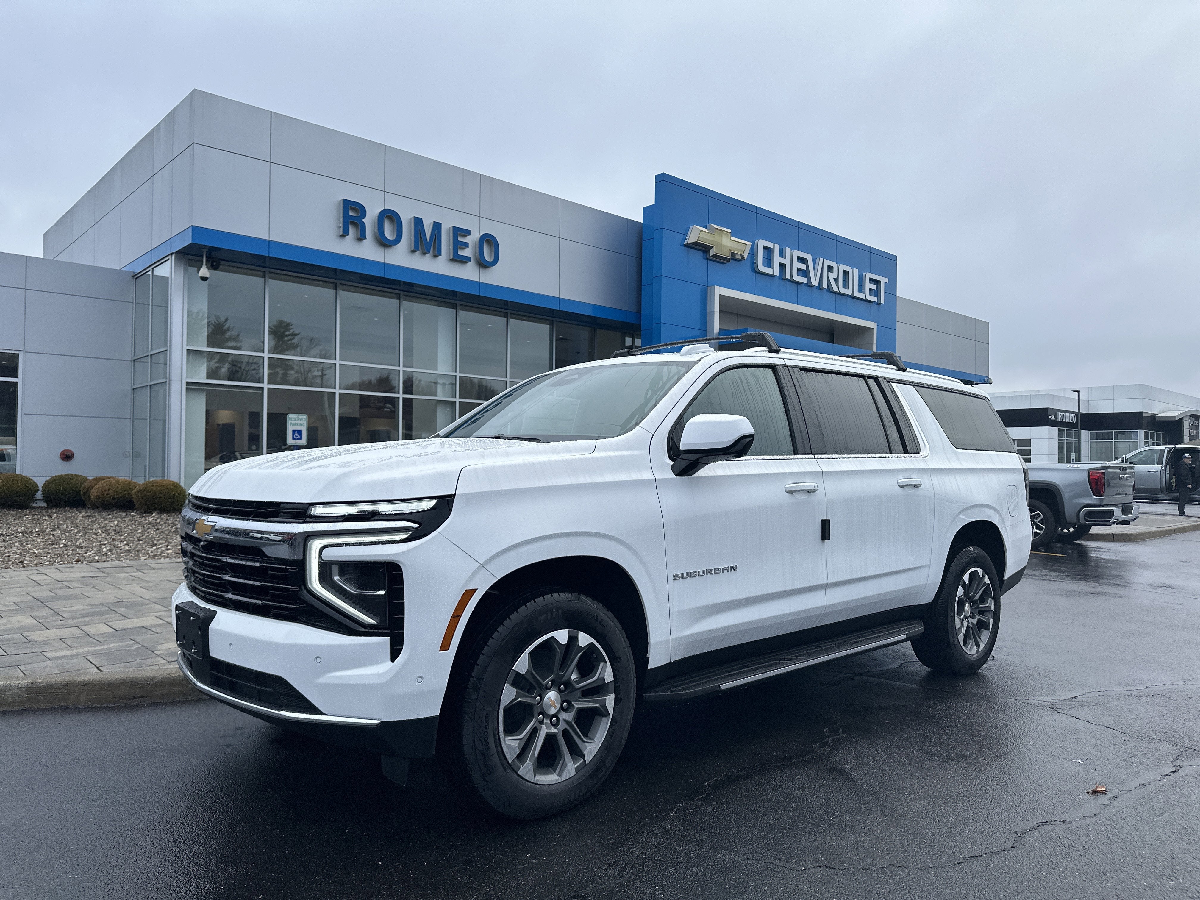 2026 Chevrolet Suburban LS