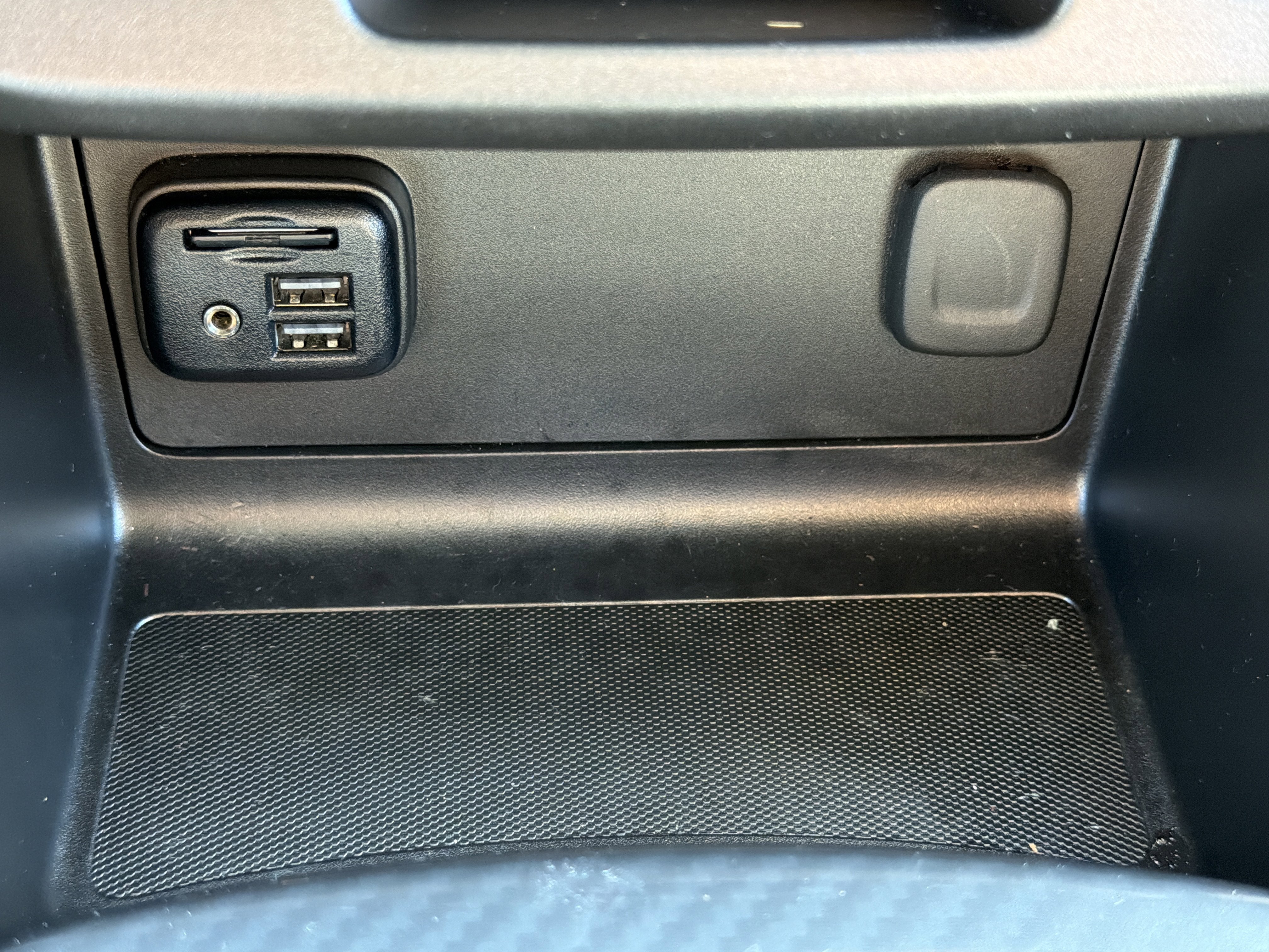 2022 GMC Canyon AT4 - Leather