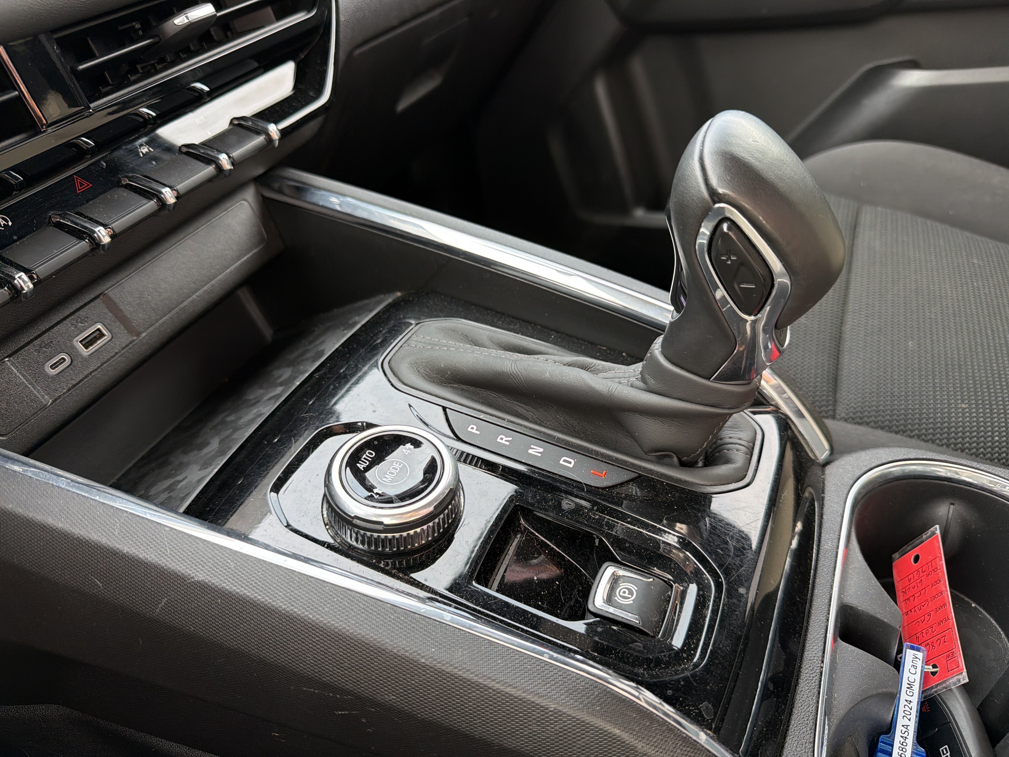2024 GMC Canyon Elevation