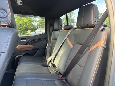 2024 GMC Canyon AT4