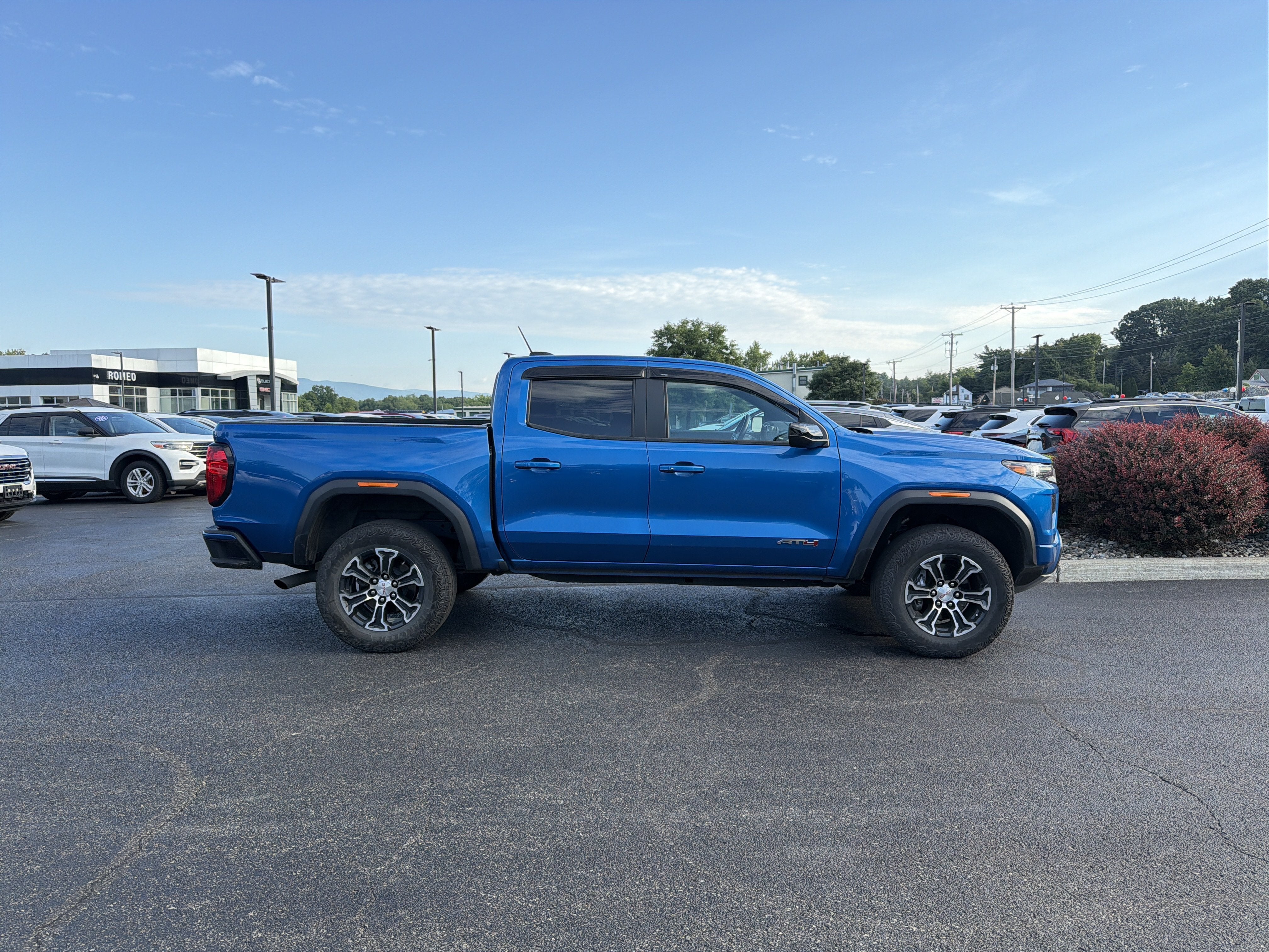 2024 GMC Canyon AT4