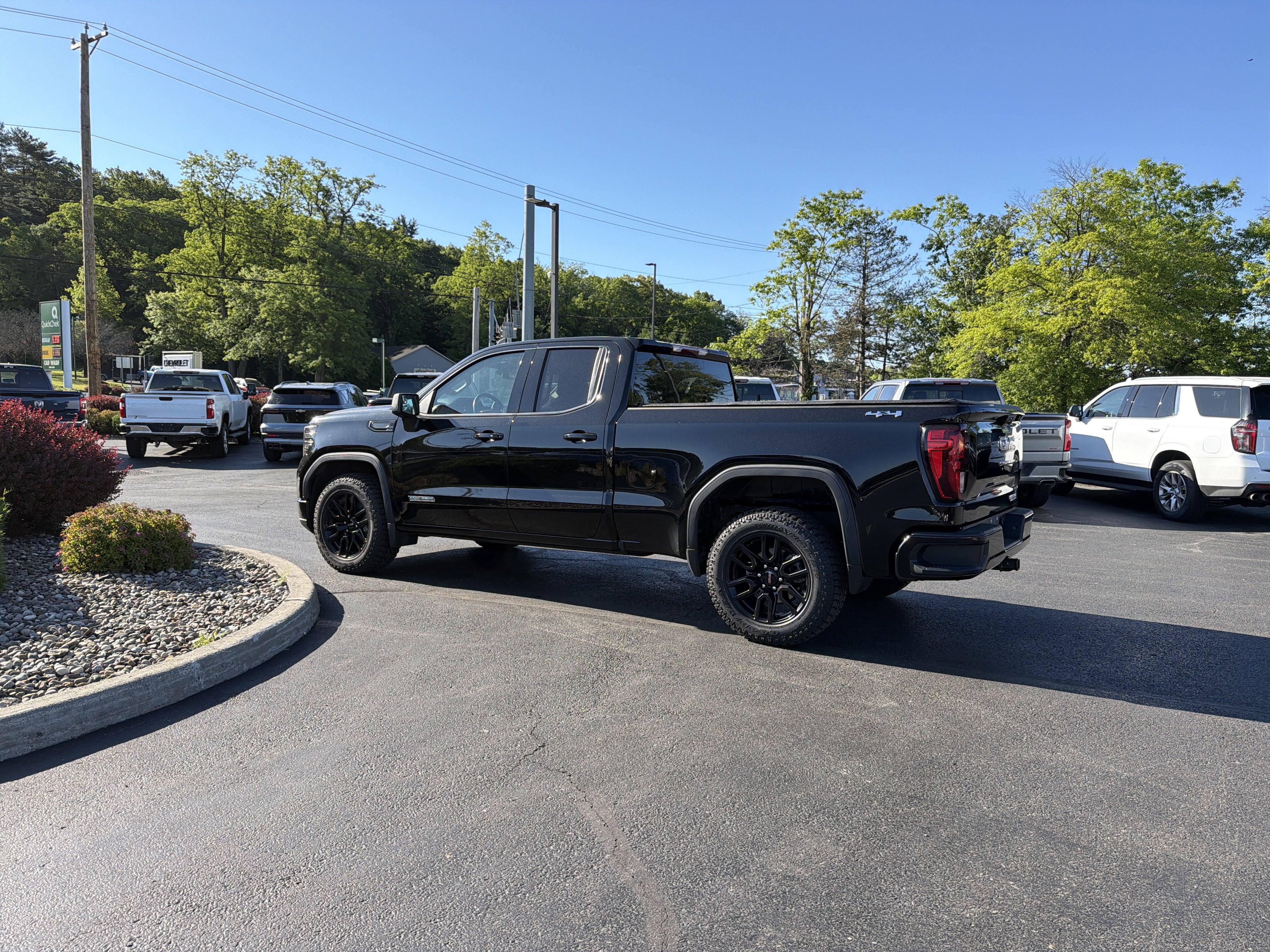 2024 GMC Sierra 1500 Elevation