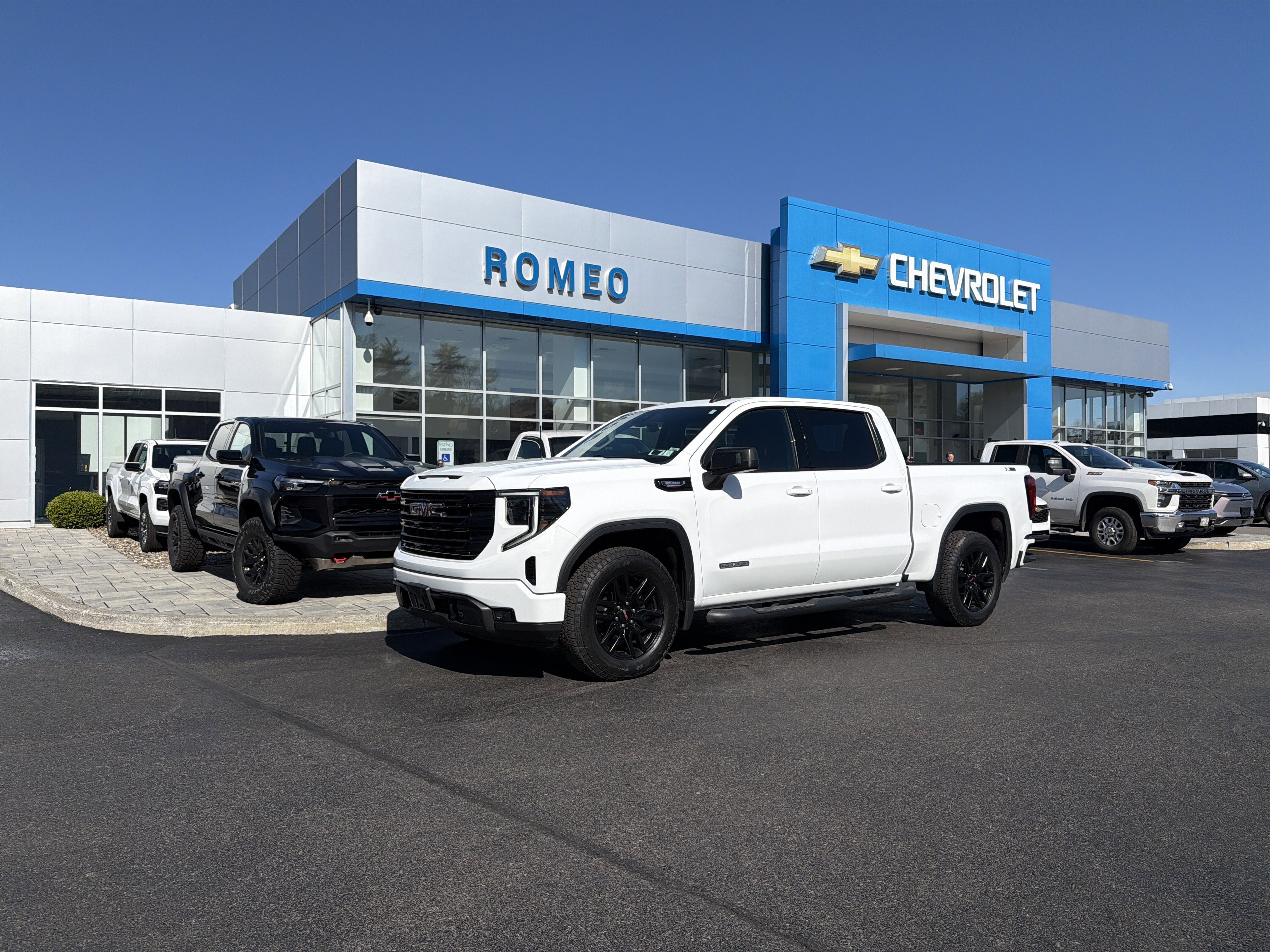 2023 GMC Sierra 1500 Elevation