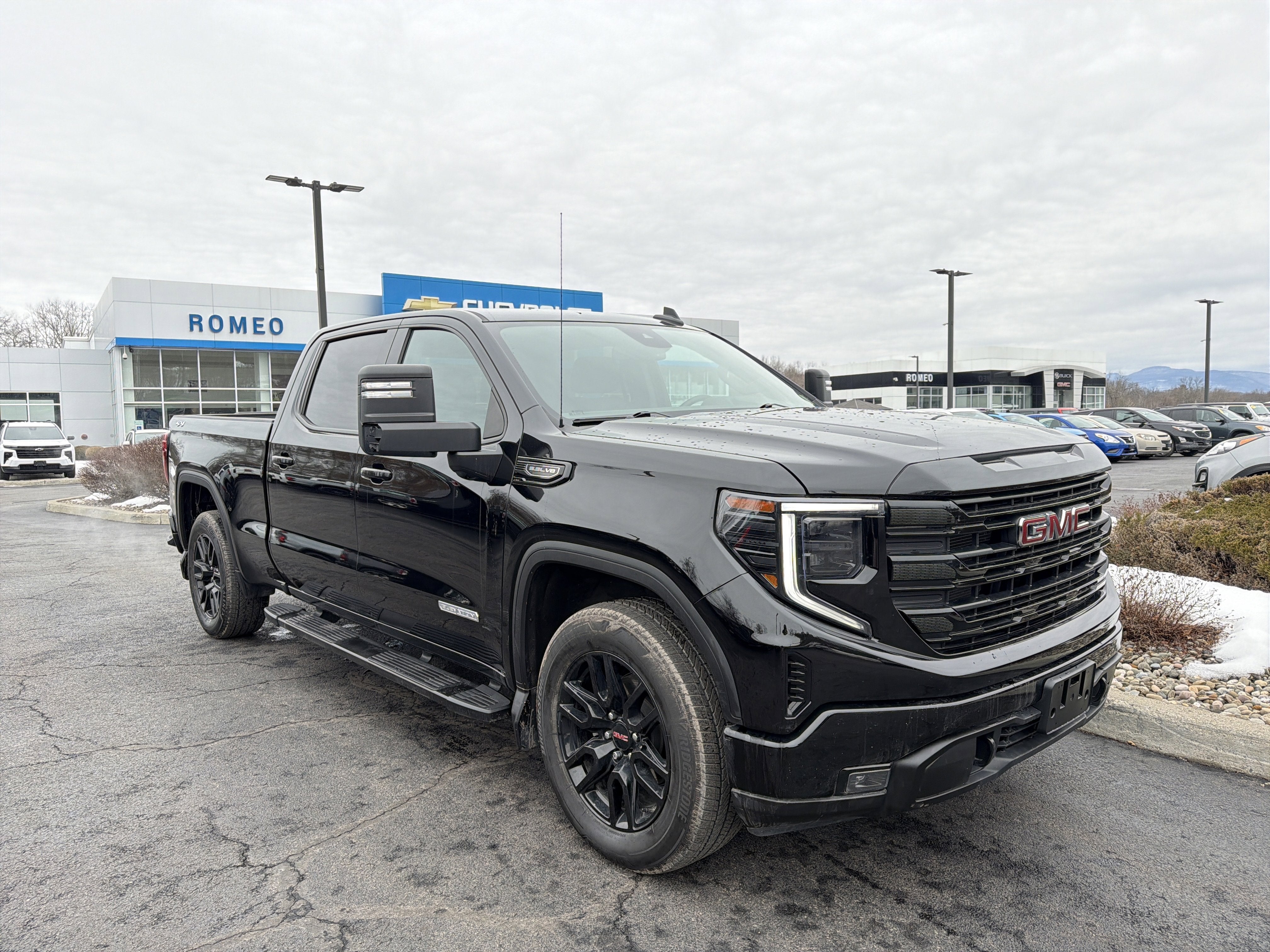 2024 GMC Sierra 1500 Elevation