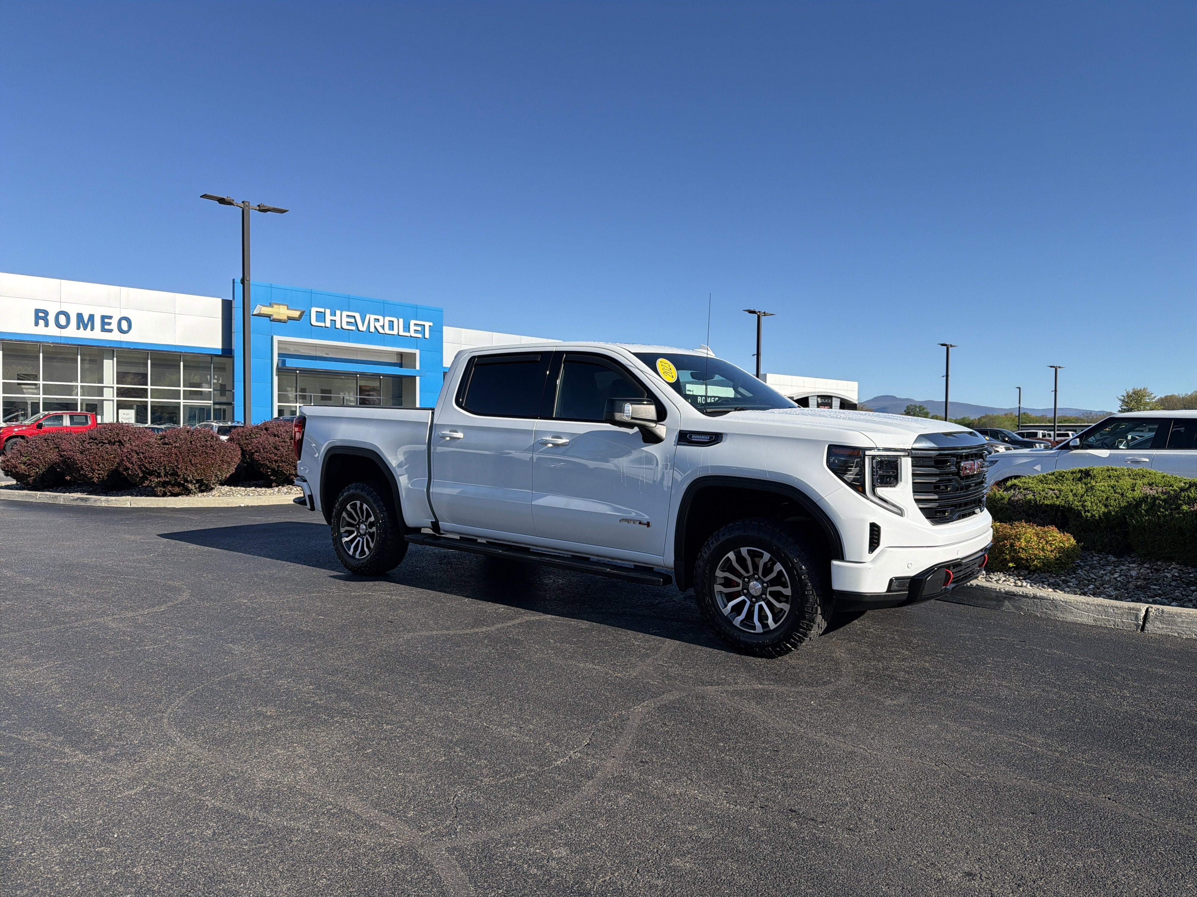 2023 GMC Sierra 1500 AT4