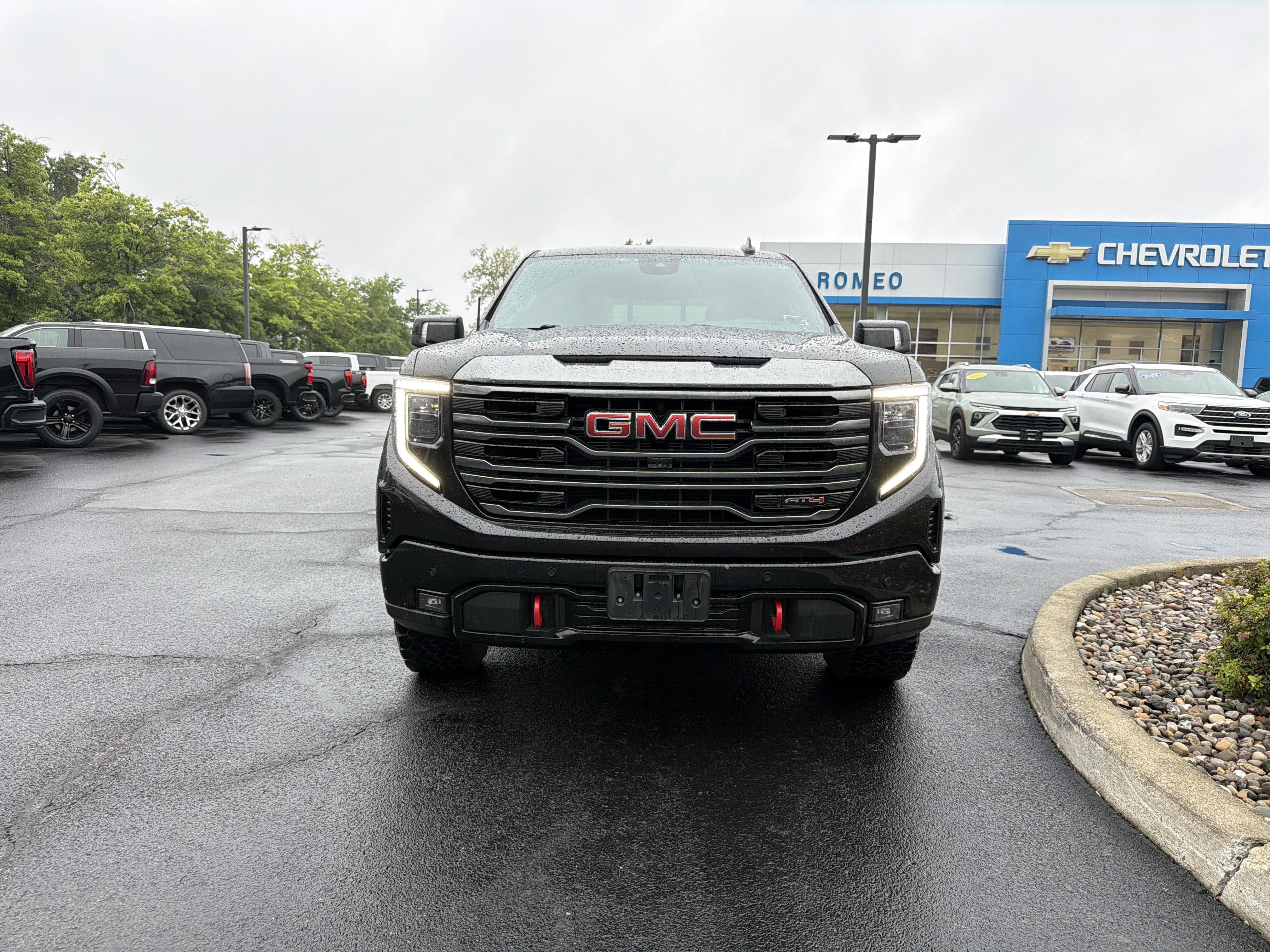 2023 GMC Sierra 1500 AT4