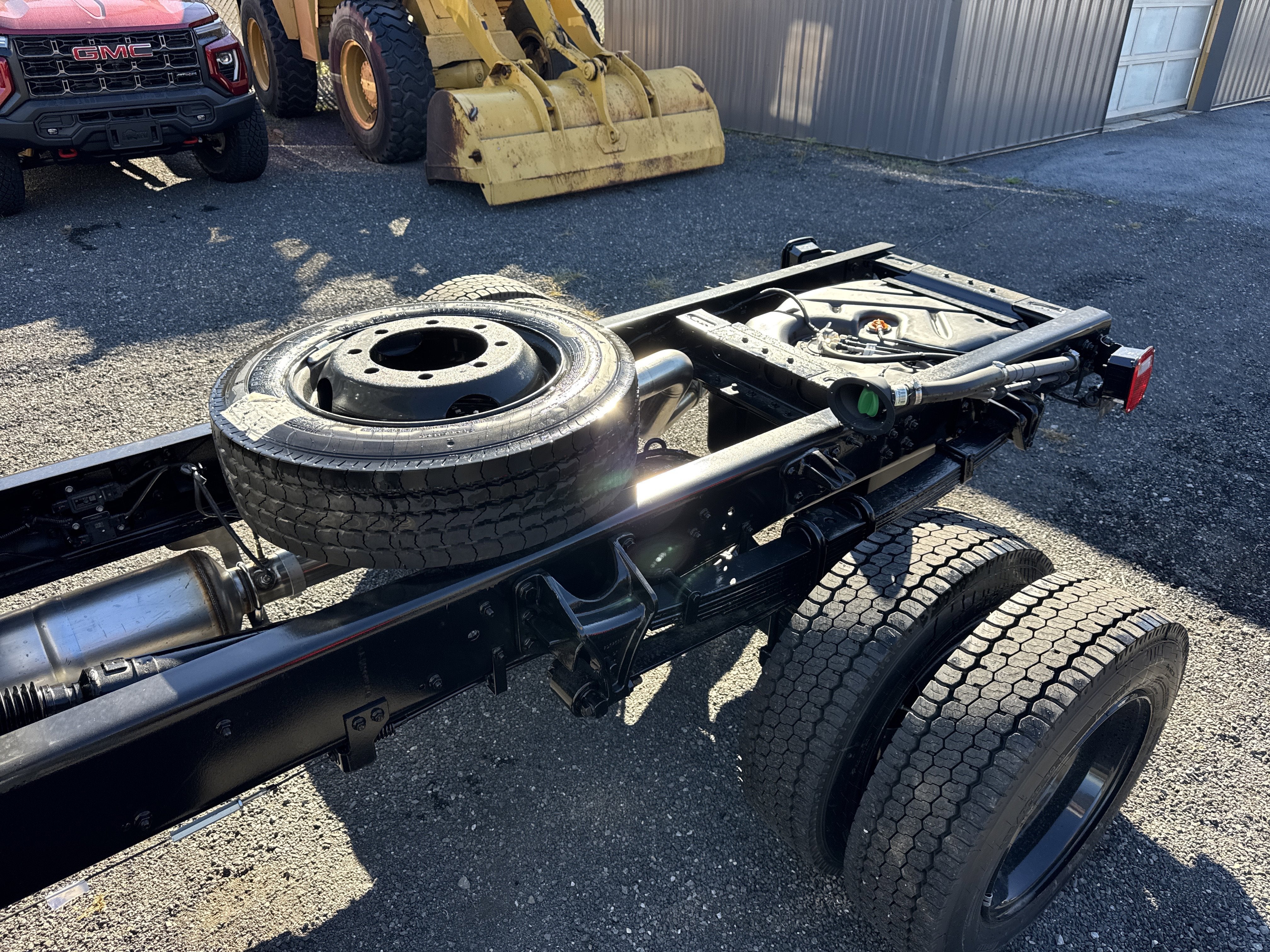 2025 Chevrolet Silverado 5500 HD Work Truck