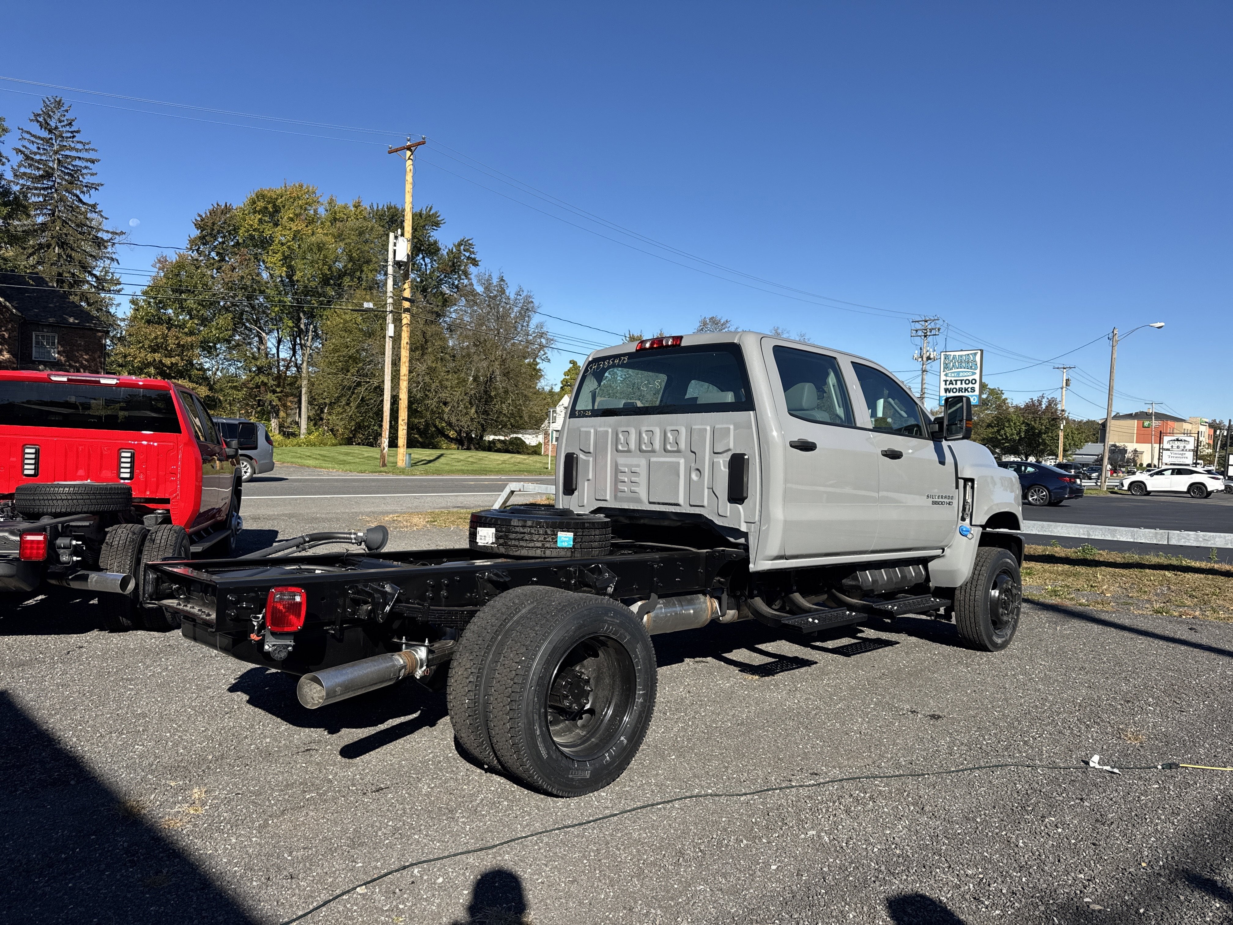 2025 Chevrolet Silverado 5500 HD Work Truck