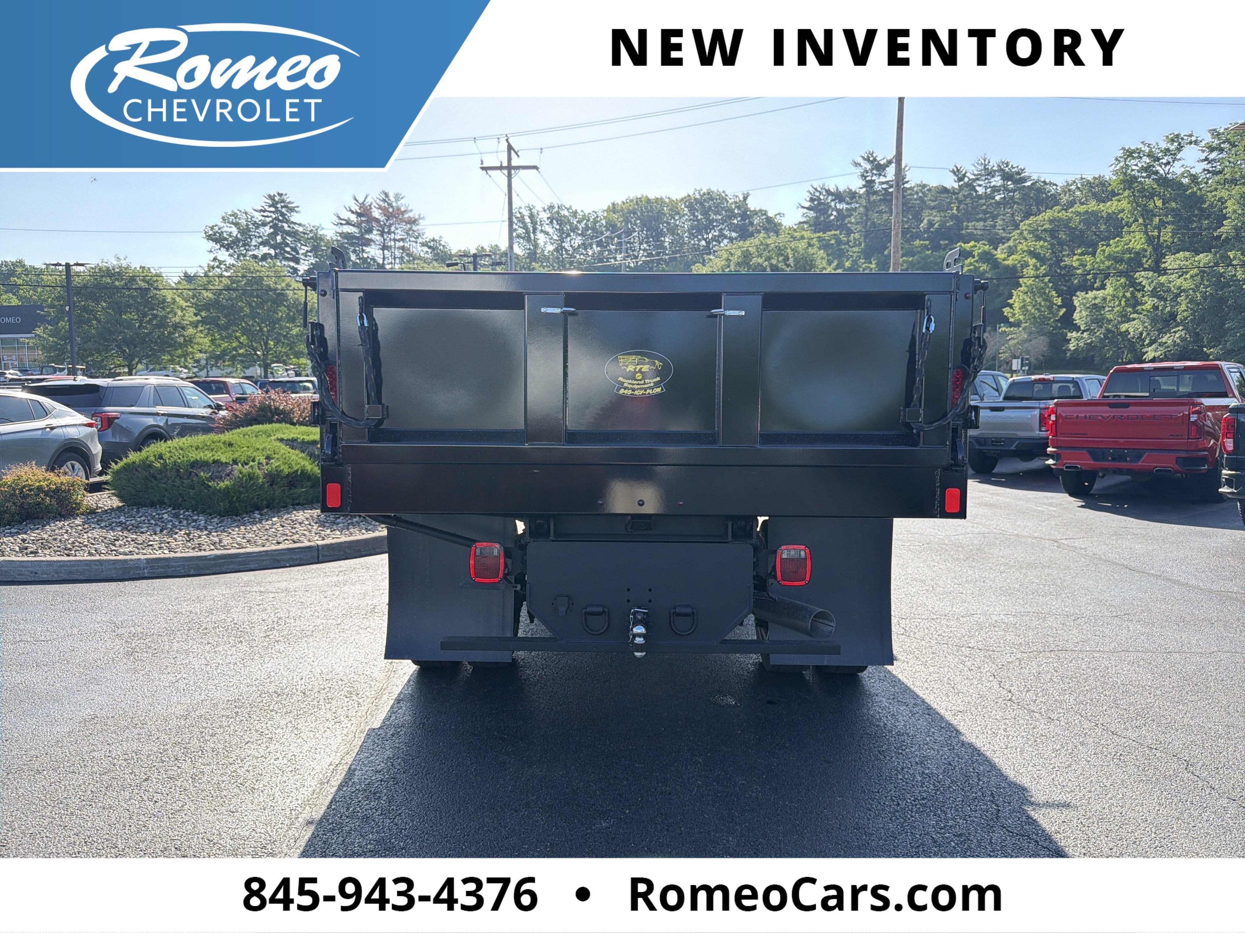 2025 Chevrolet Silverado 6500 HD Work Truck