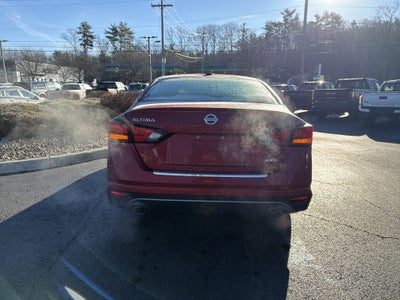 2022 Nissan Altima SR Intelligent AWD