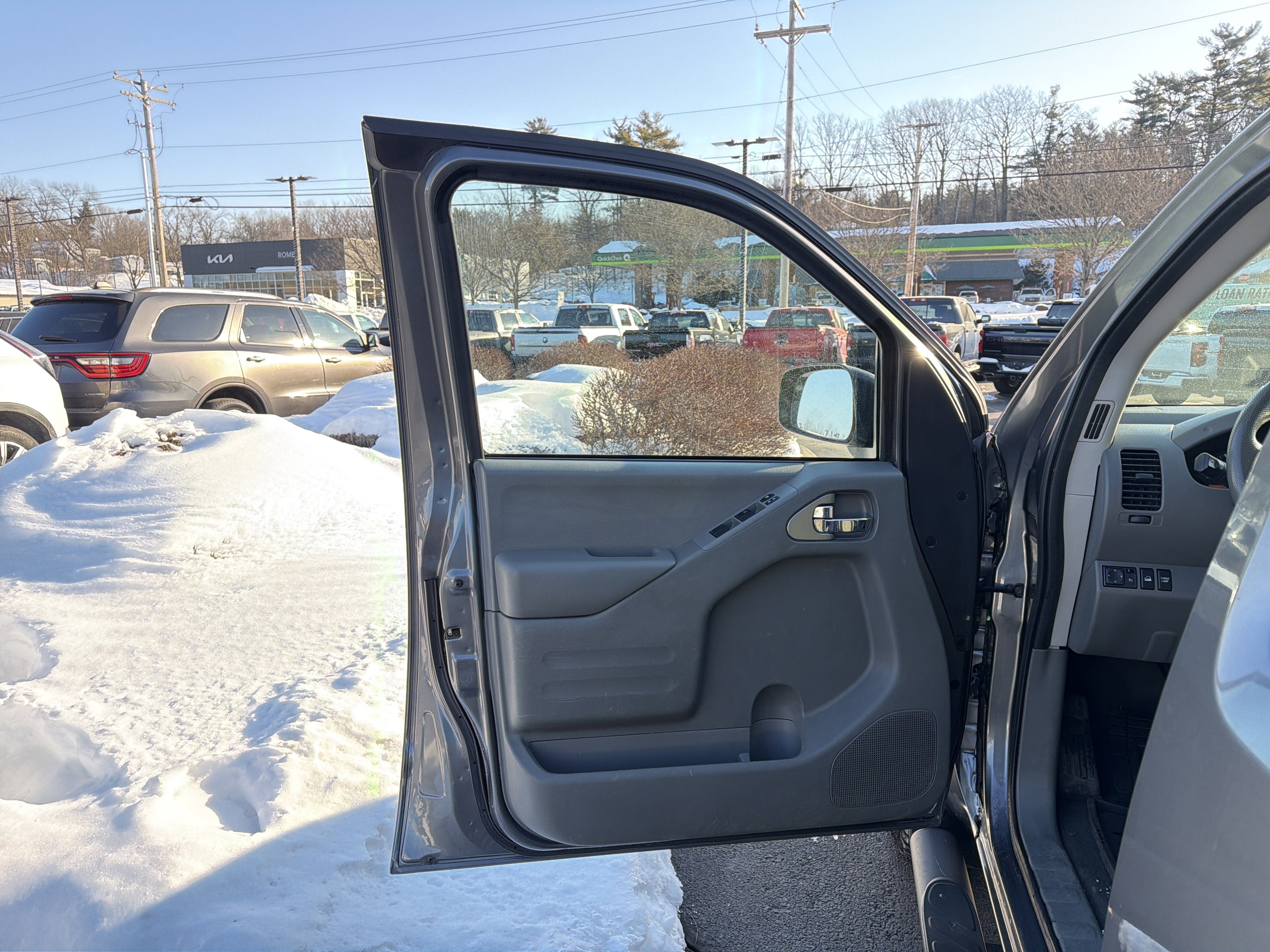 2021 Nissan Frontier Crew Cab SV 4x4