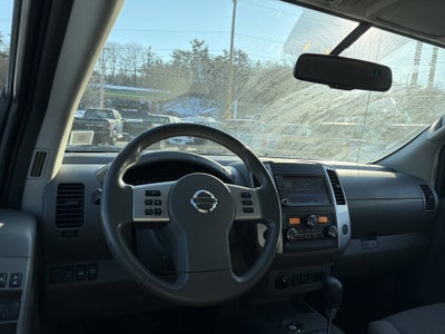 2021 Nissan Frontier Crew Cab SV 4x4