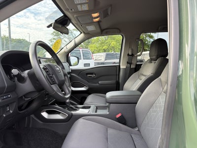 2025 Nissan Frontier Crew Cab SV 4x4