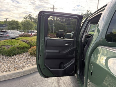 2025 Nissan Frontier Crew Cab SV 4x4