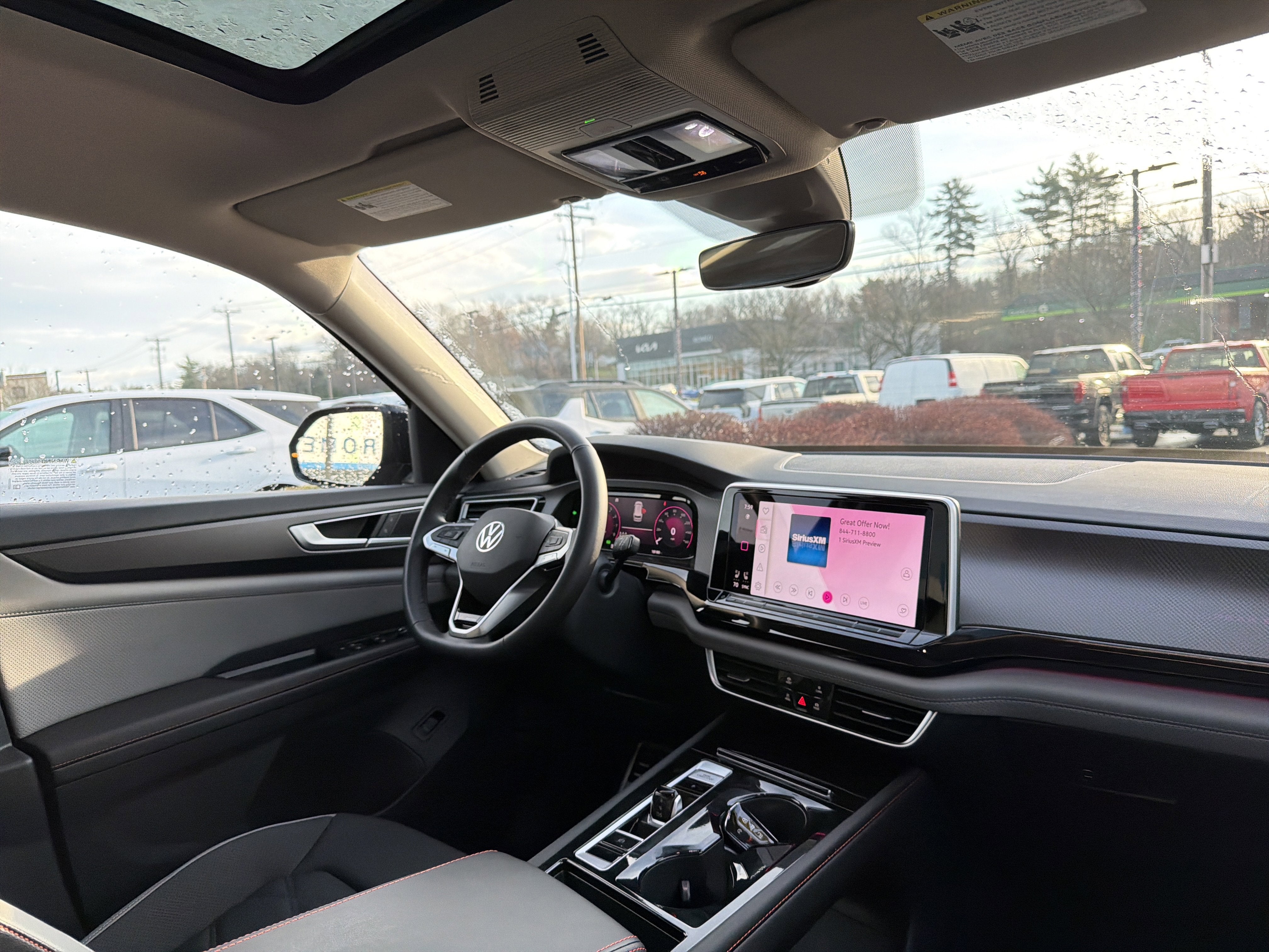 2024 Volkswagen Atlas 2.0T Peak Edition SE w/Technology
