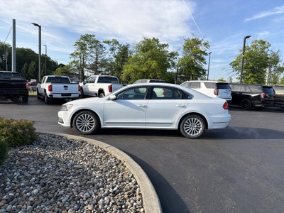 2016 Volkswagen Passat 1.8T SE