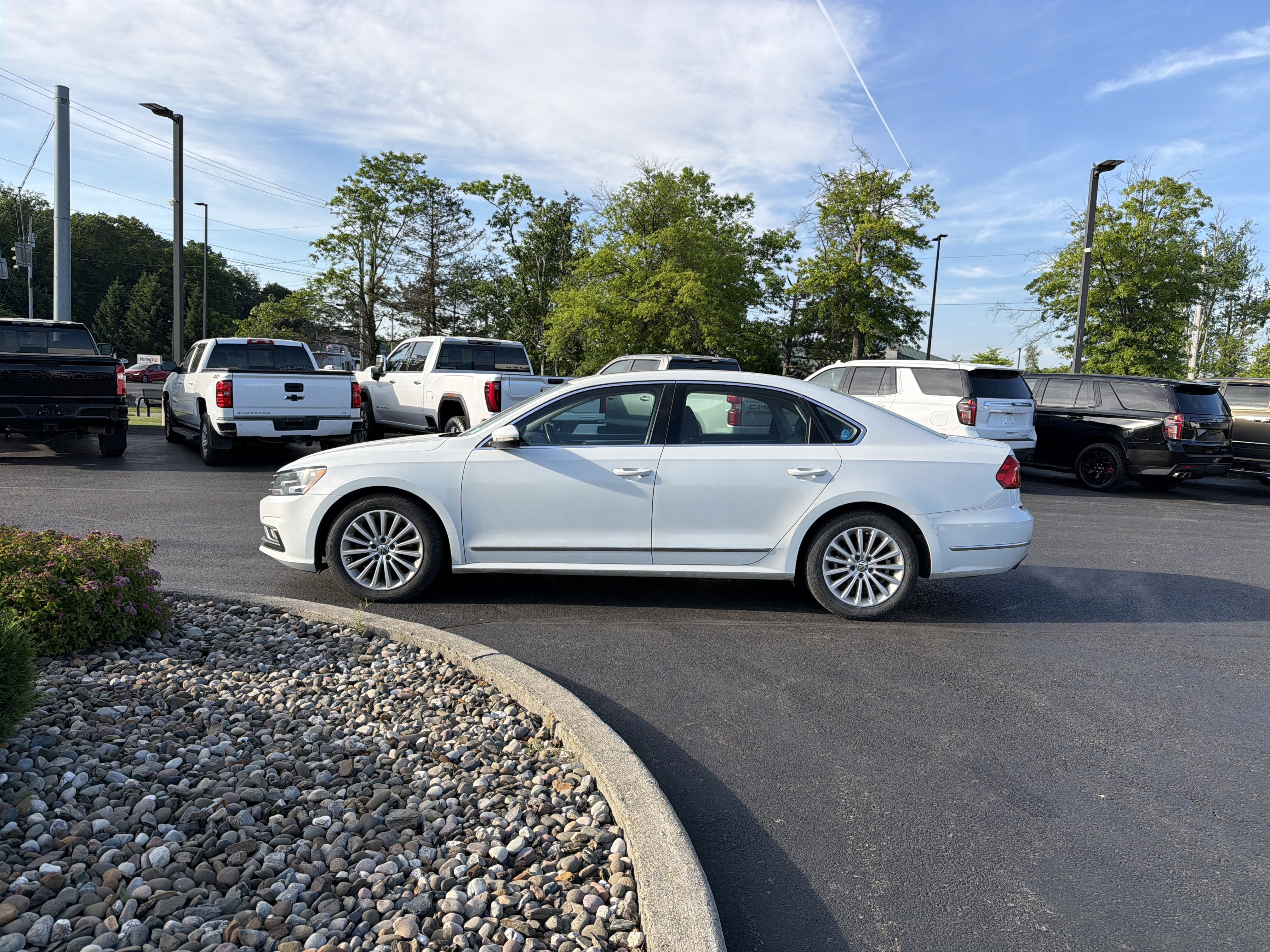 2016 Volkswagen Passat 1.8T SE