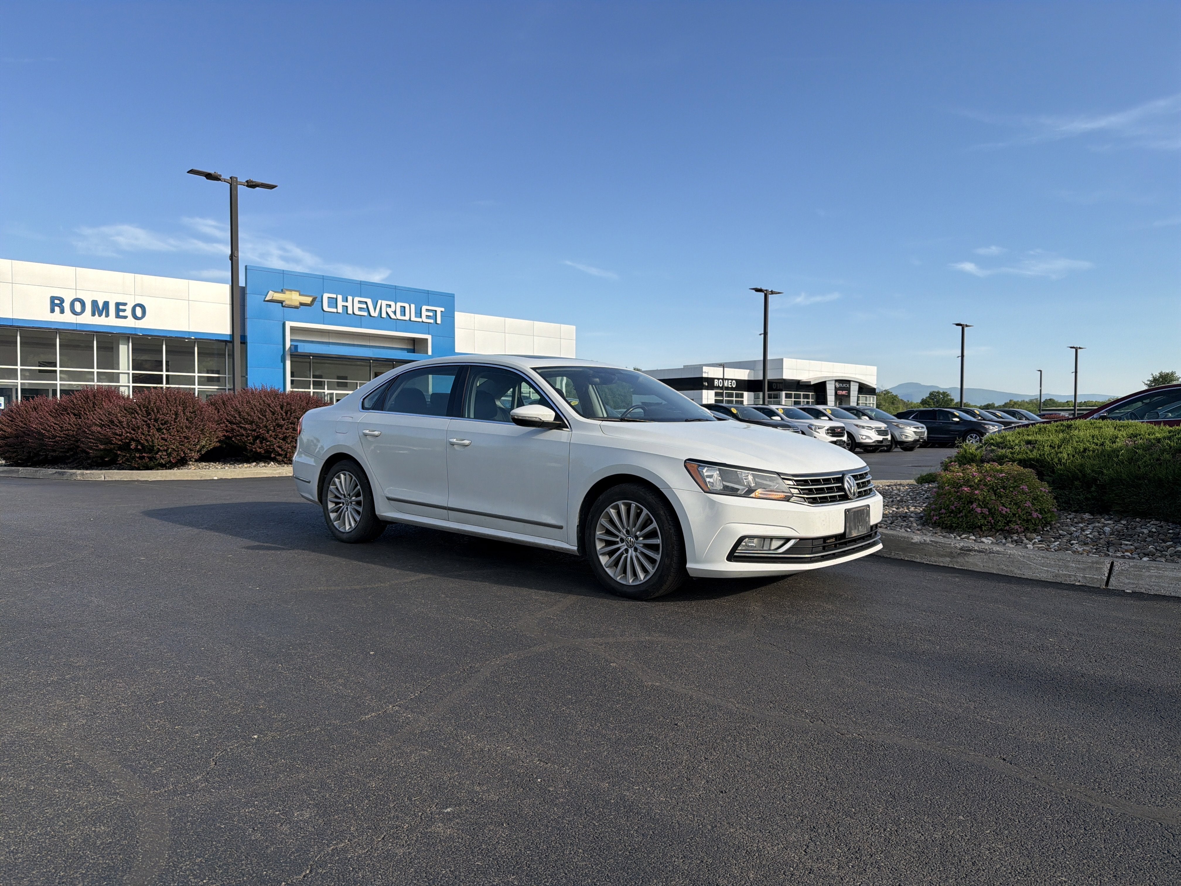 2016 Volkswagen Passat 1.8T SE