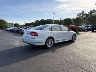 2016 Volkswagen Passat 1.8T SE