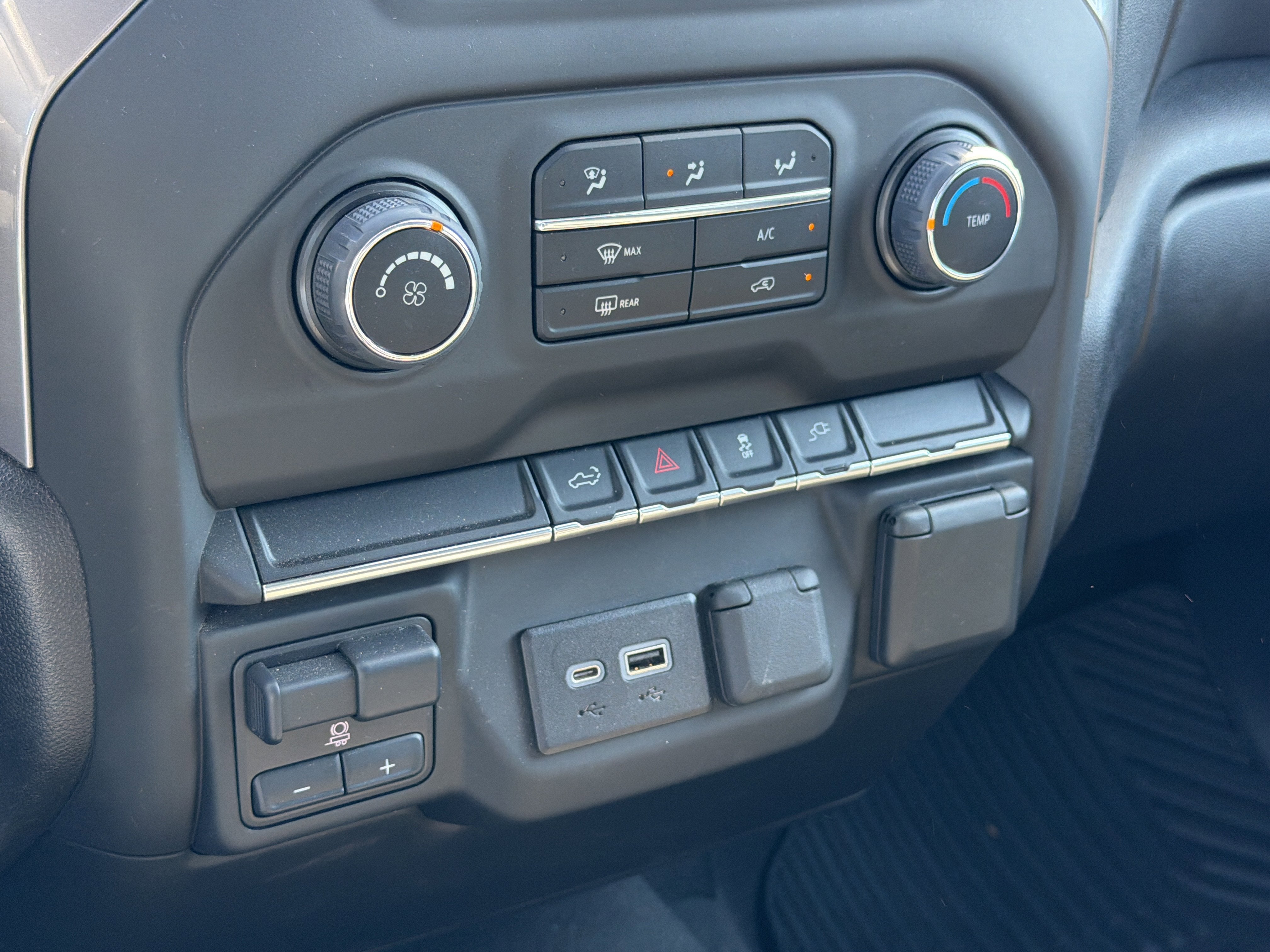 2023 Chevrolet Silverado 2500 HD Custom