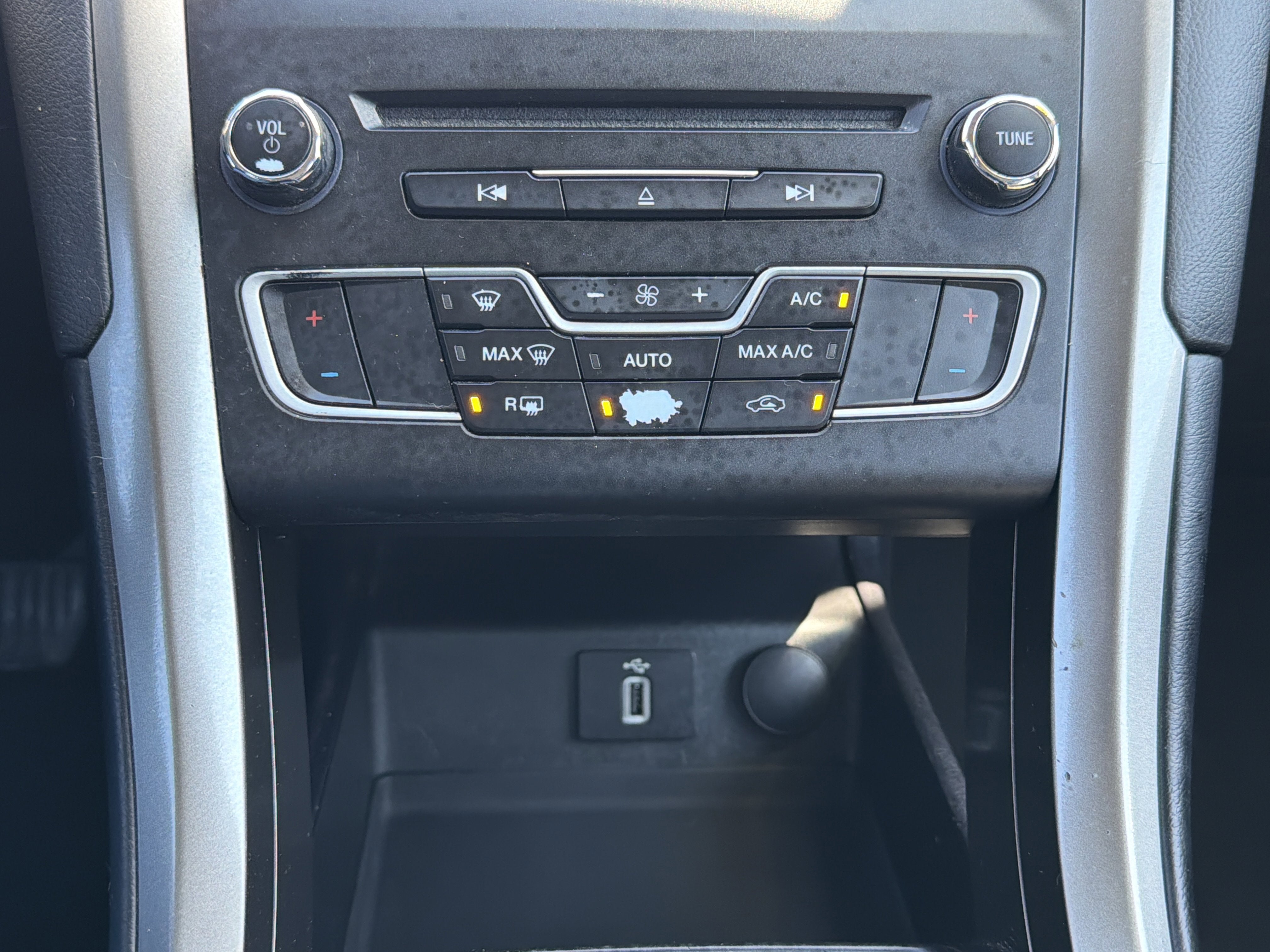 2018 Ford Fusion Hybrid SE