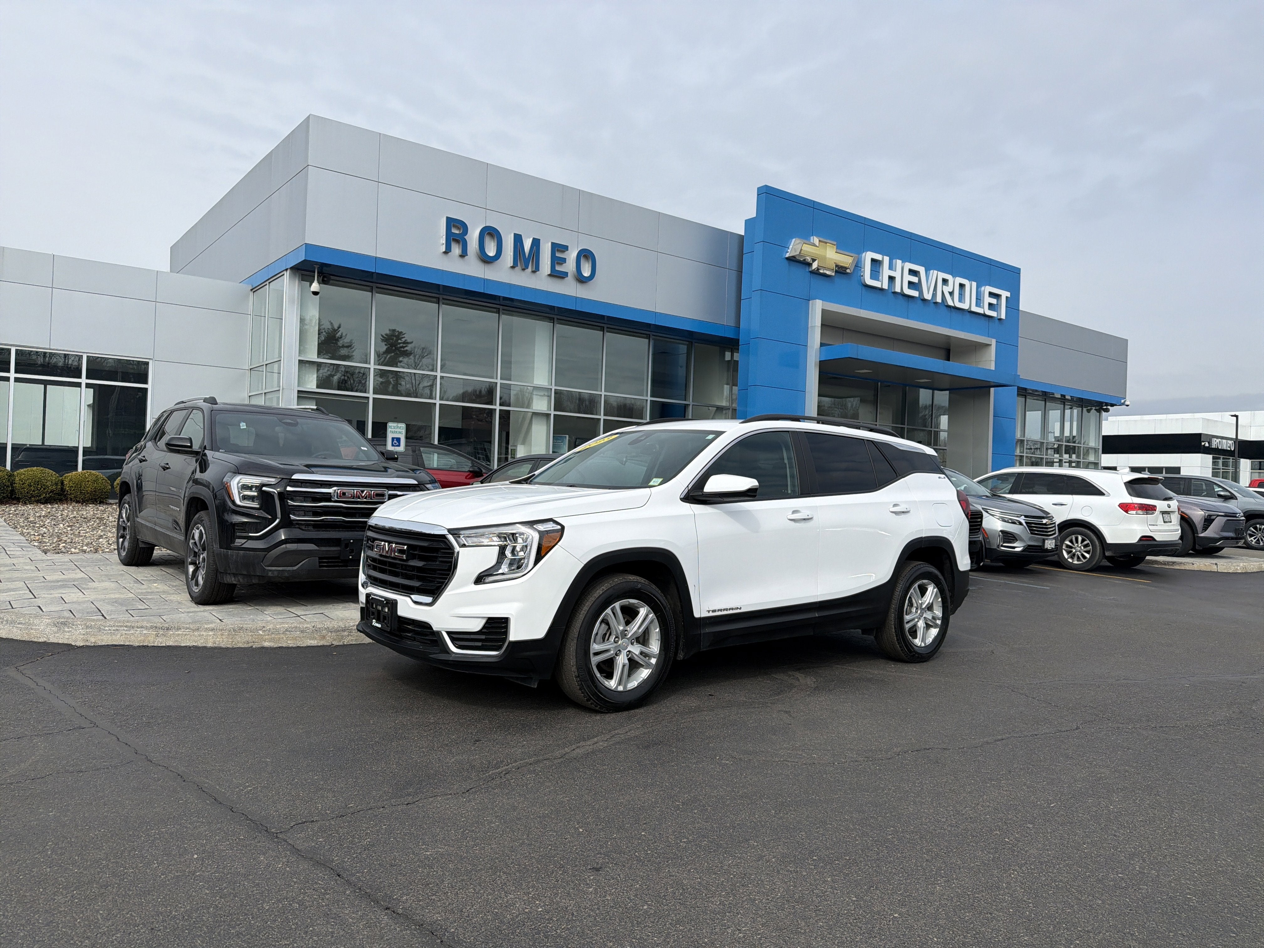 2023 GMC Terrain SLE