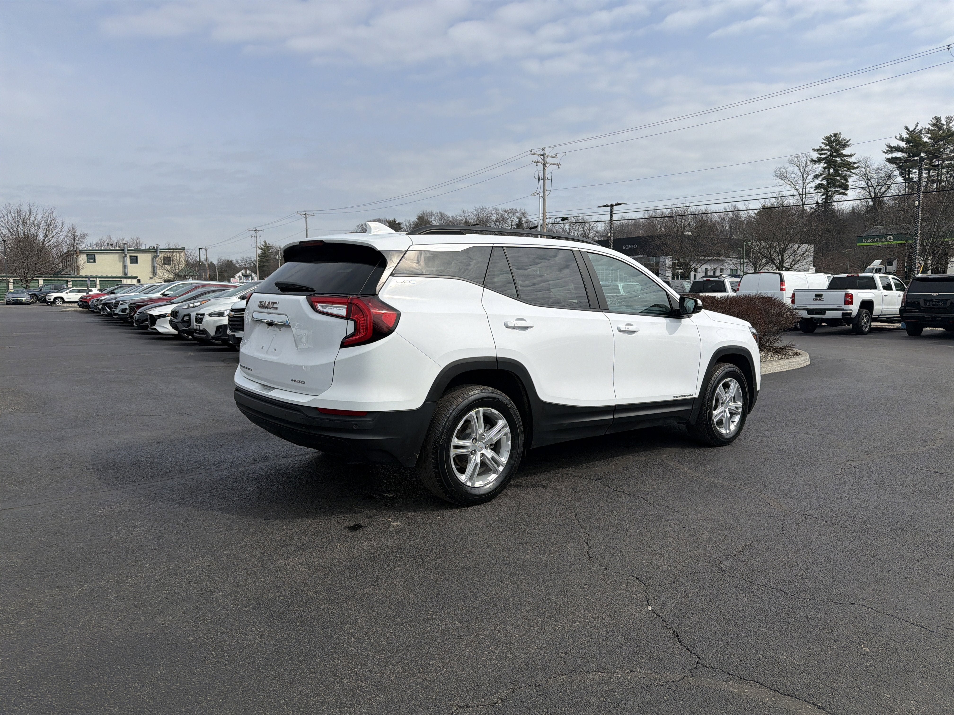 2023 GMC Terrain SLE