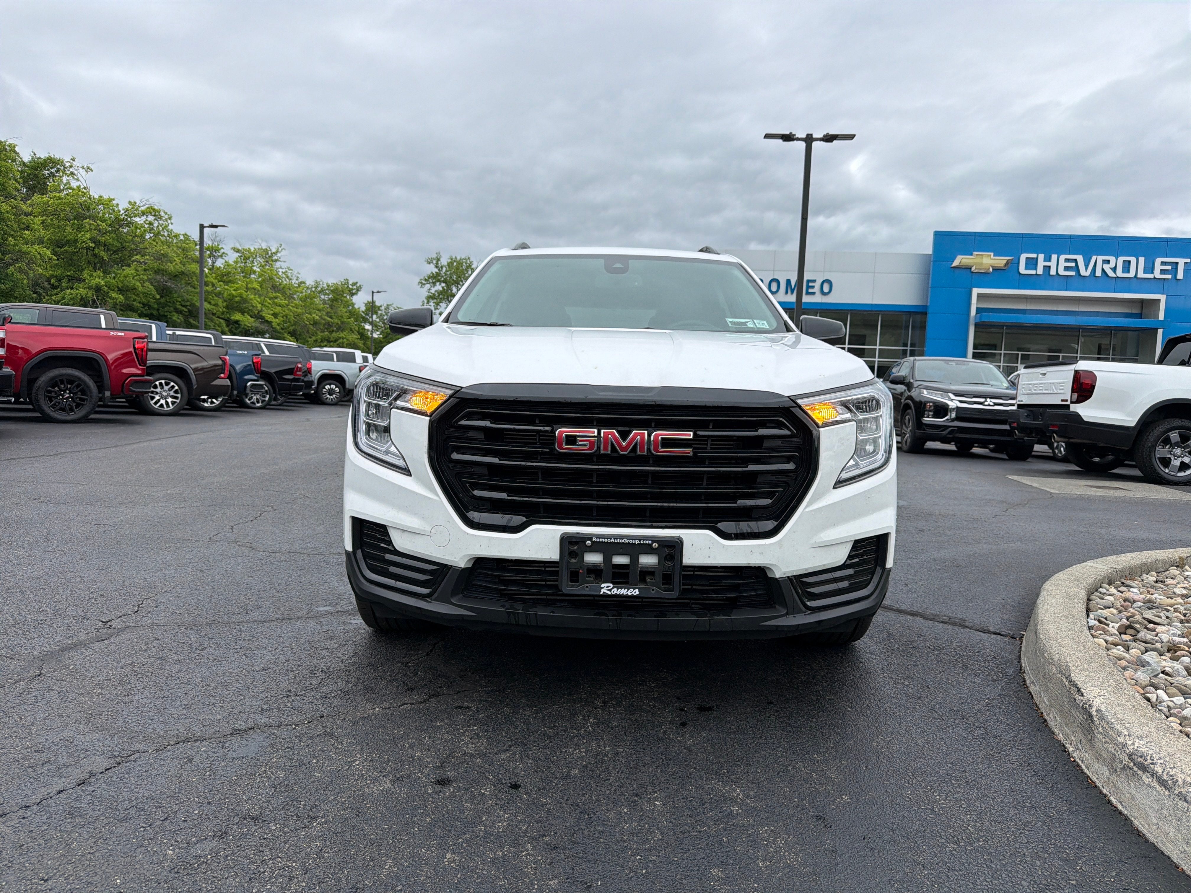 2023 GMC Terrain SLE