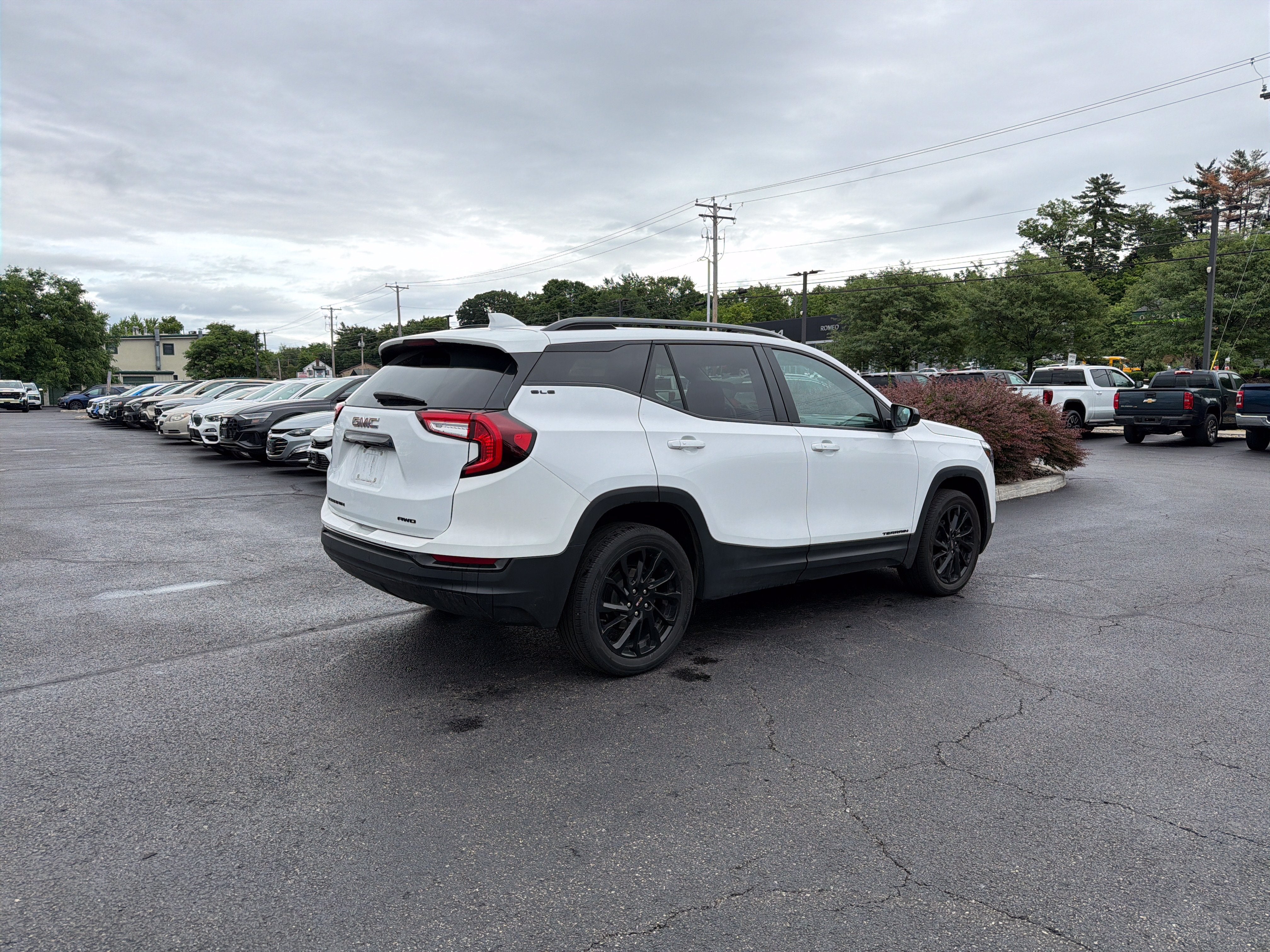 2023 GMC Terrain SLE