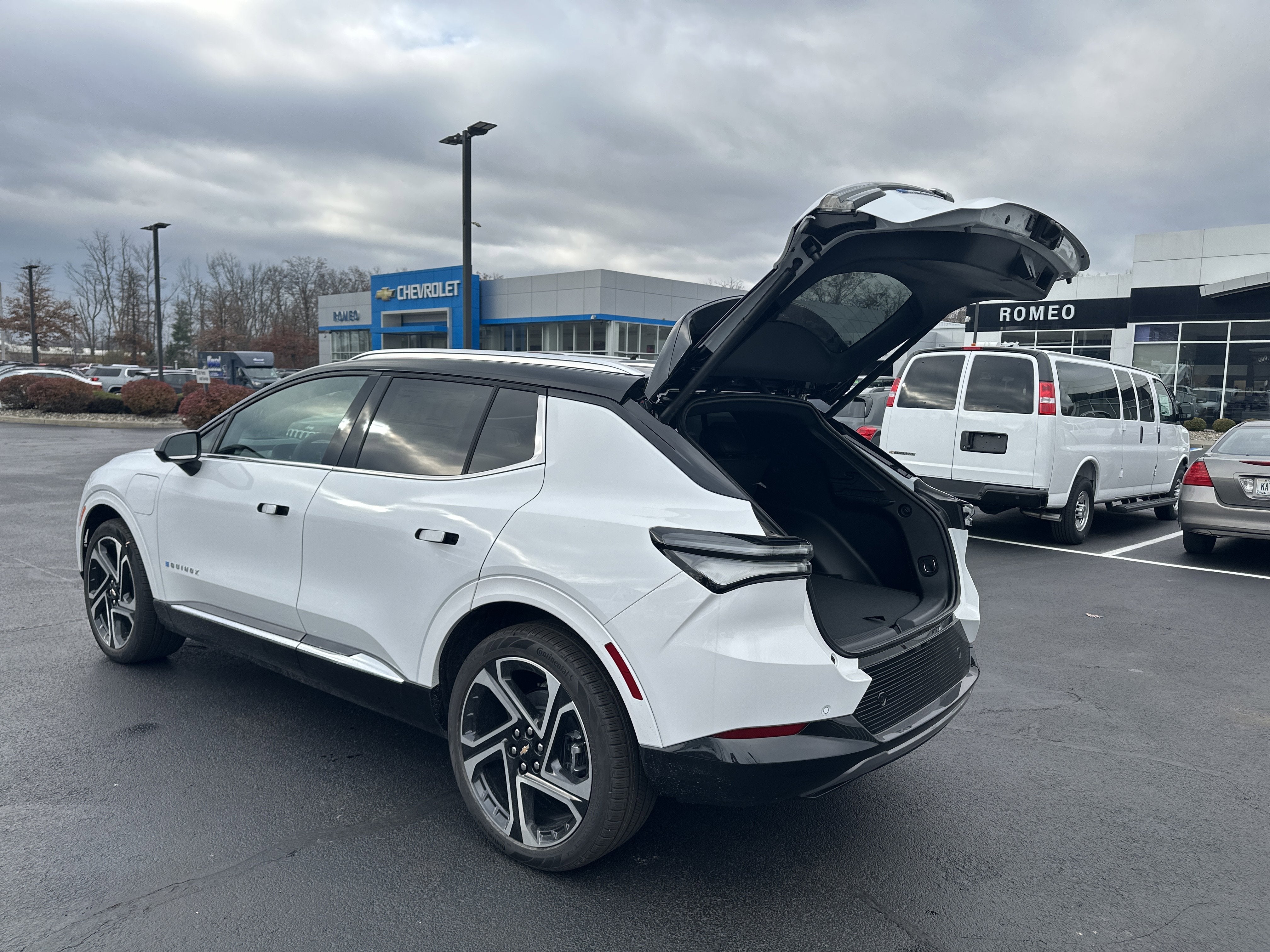 2026 Chevrolet Equinox EV LT
