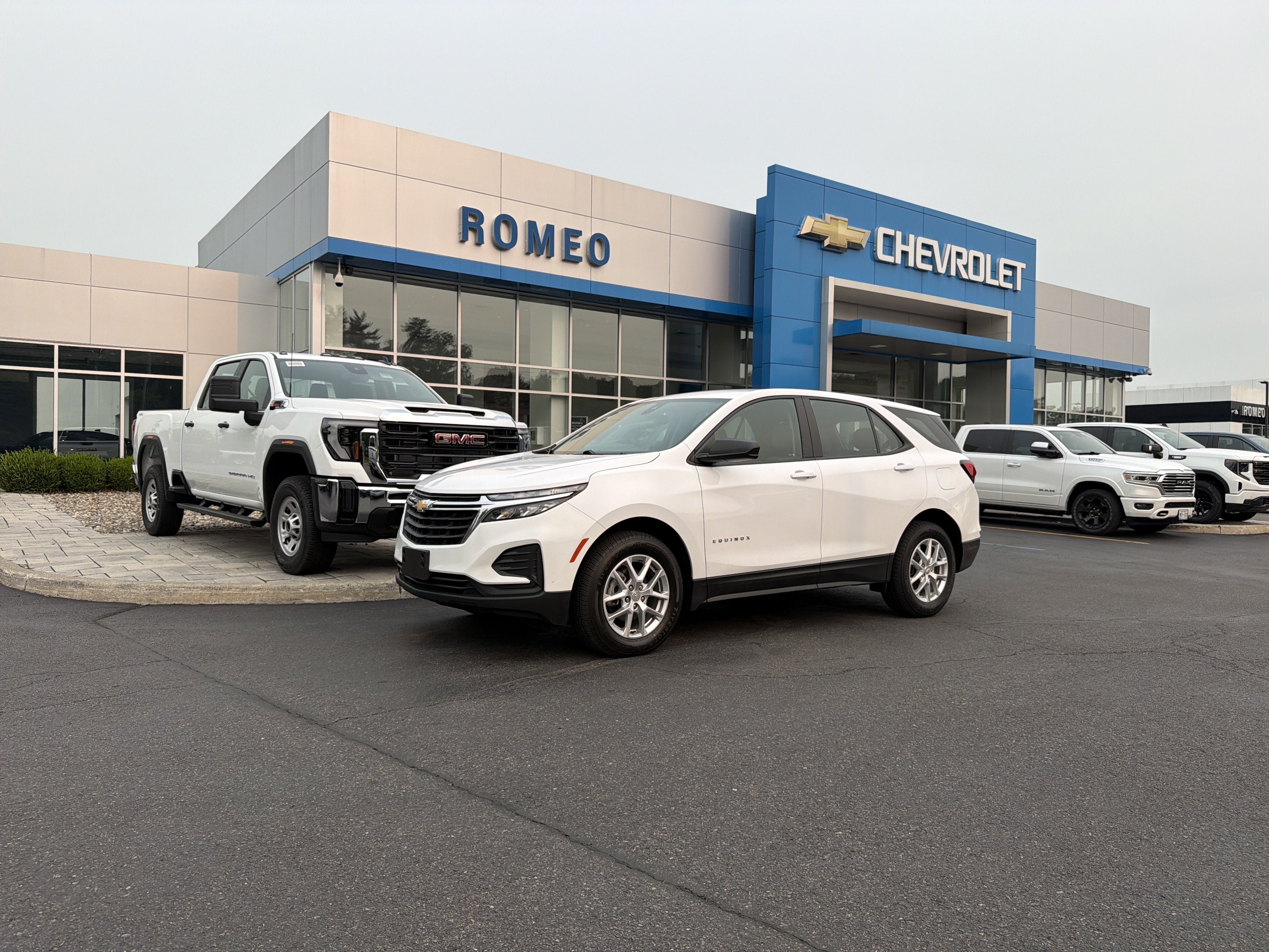 2024 Chevrolet Equinox LS